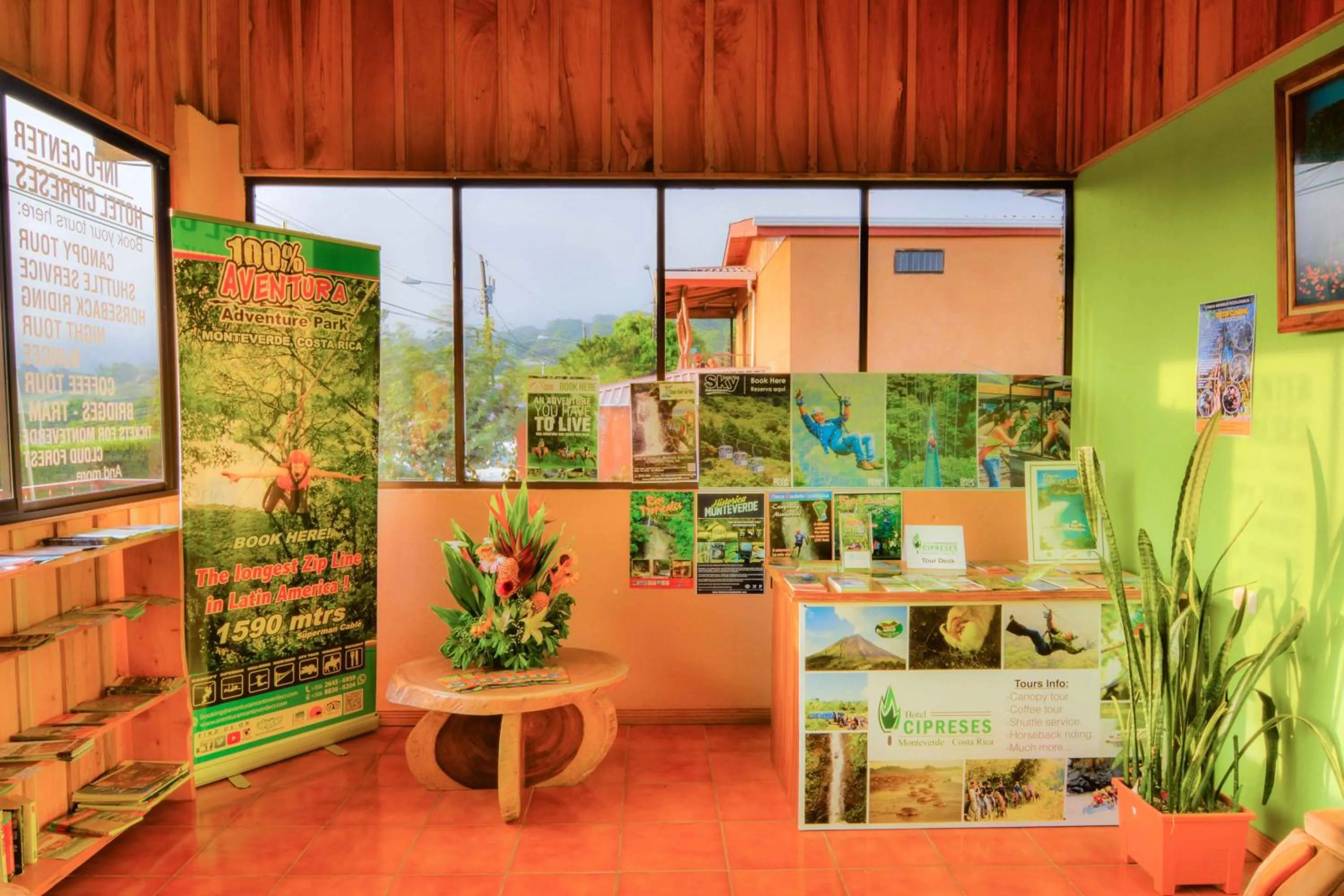 Library in Hotel Cipreses