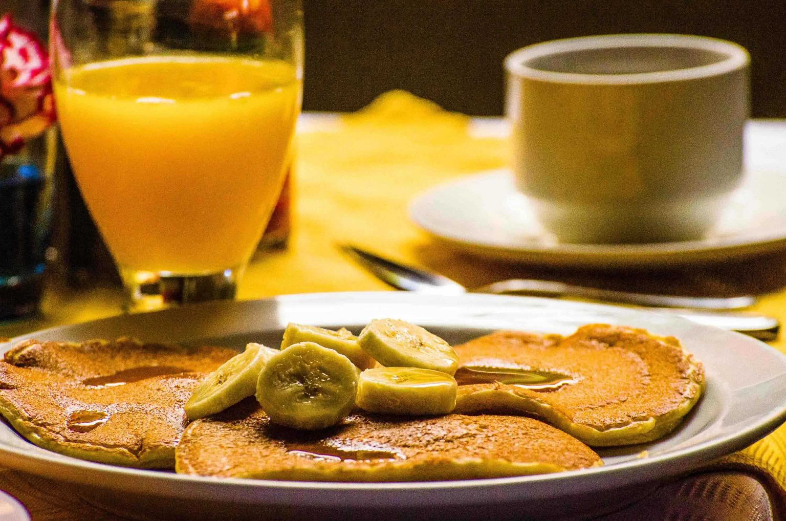 Continental breakfast in Hotel Cipreses