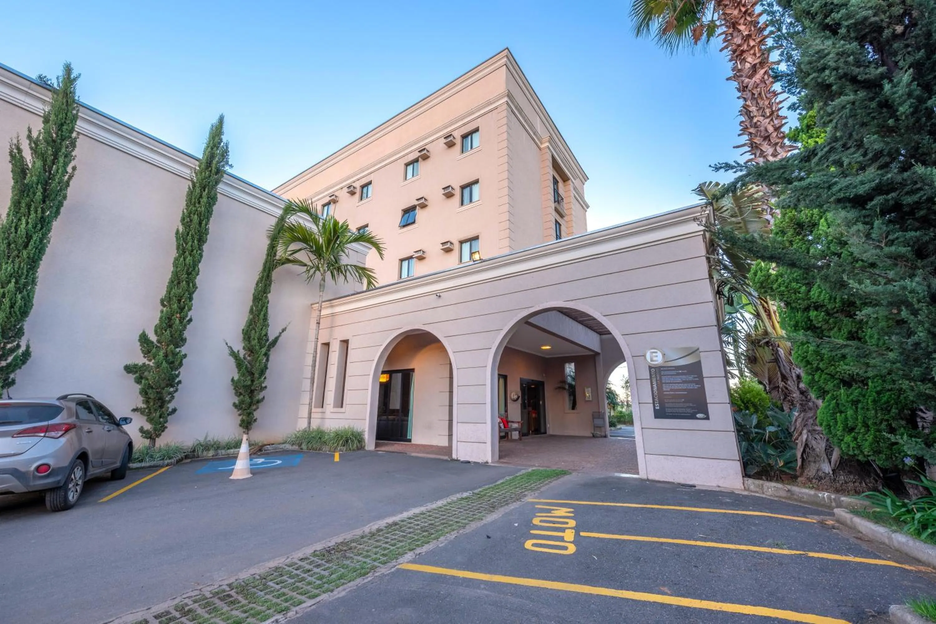 Property building in Class Hotel Alfenas