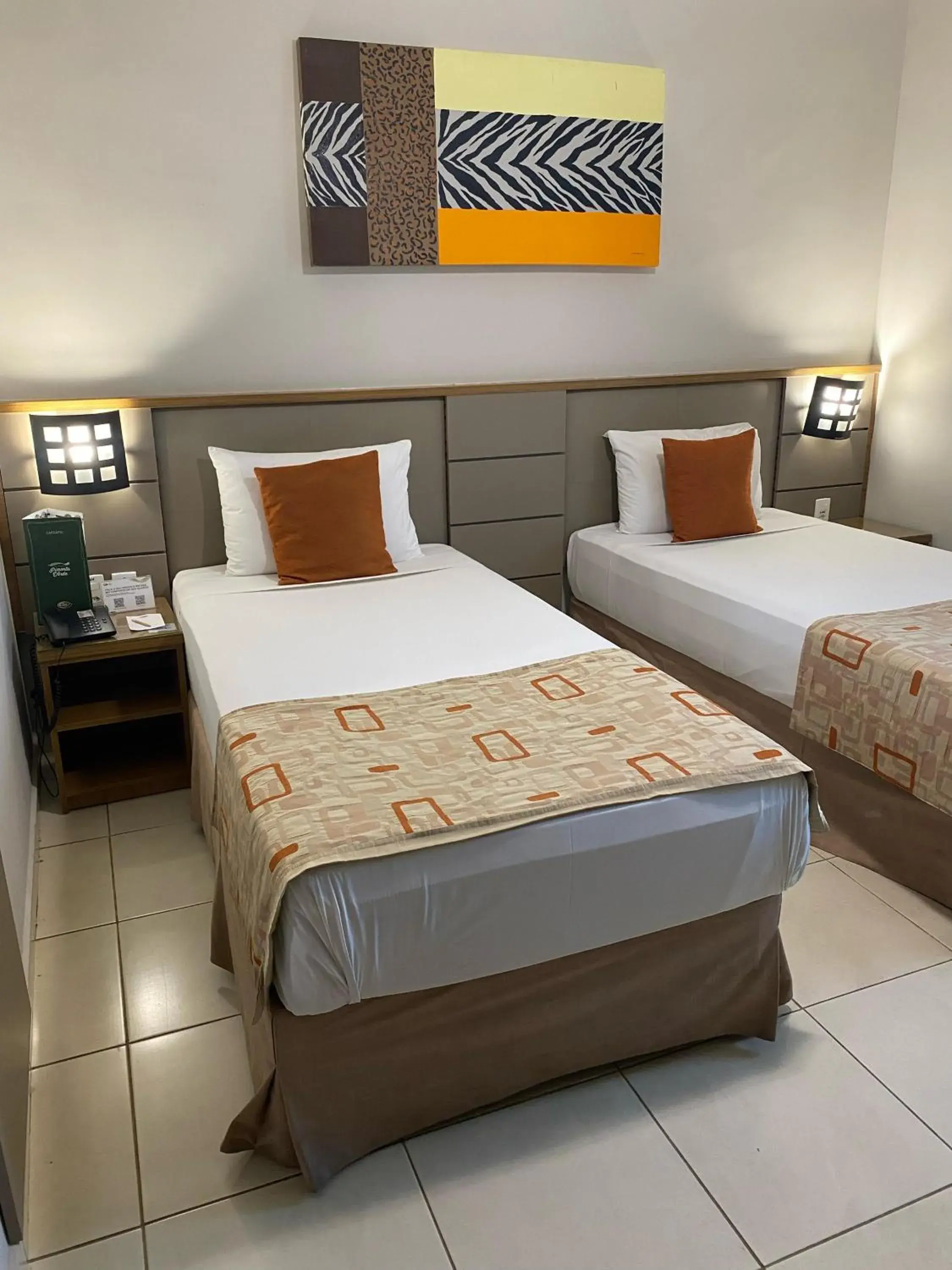 Quarto Superior com Ventilador 2 camas solteiro - single occupancy in Class Hotel Alfenas Quarto Superior com Ventilador 2 camas solteiro - single occupancy in Class Hotel Alfenas