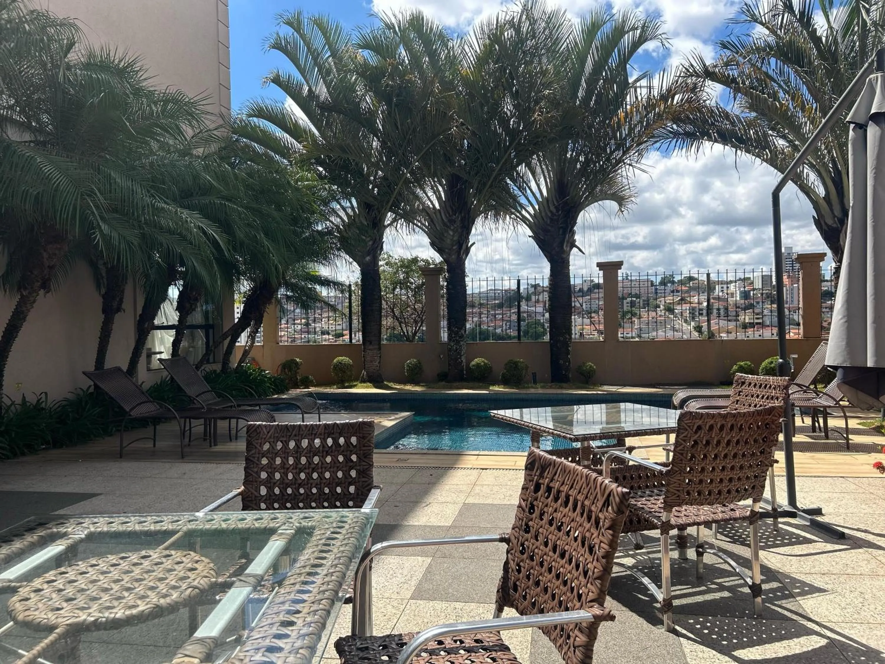 Swimming pool in Class Hotel Varginha