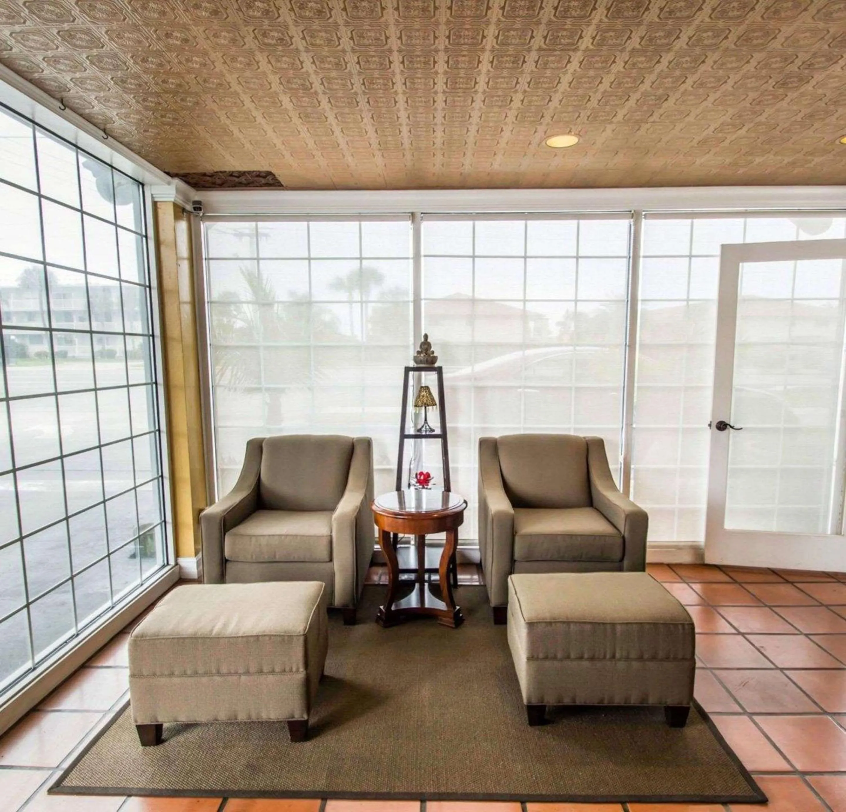 Lobby or reception in Econo Lodge Cocoa Beach - near the Port