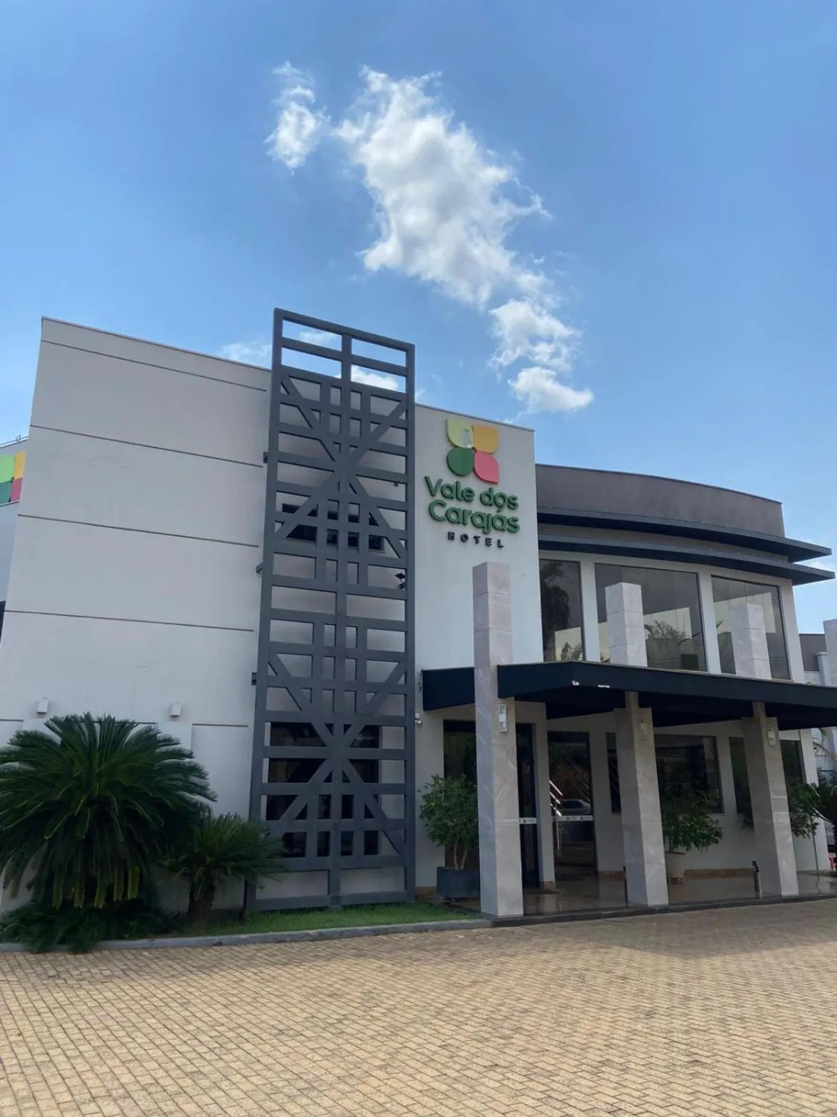 Property building in Vale dos Carajás Hotel