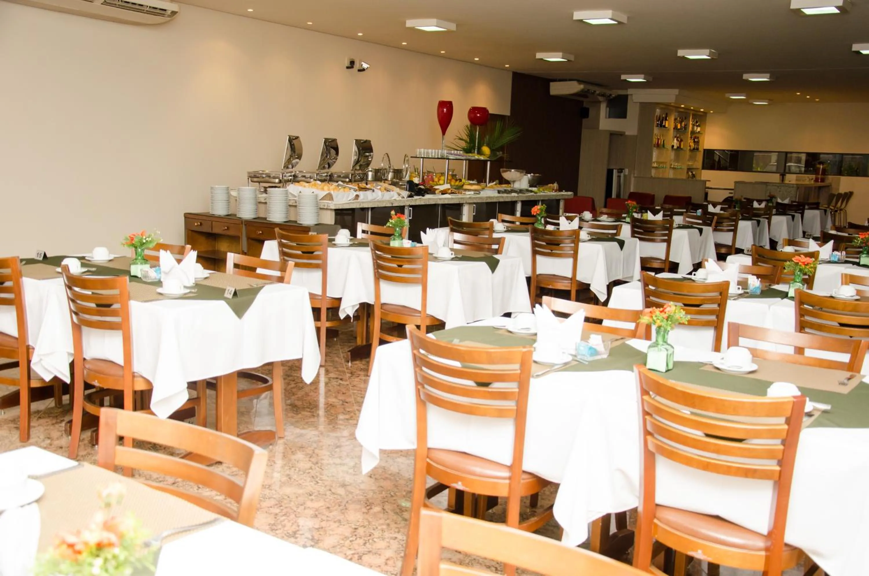 Restaurant/places to eat in Vale dos Carajás Hotel