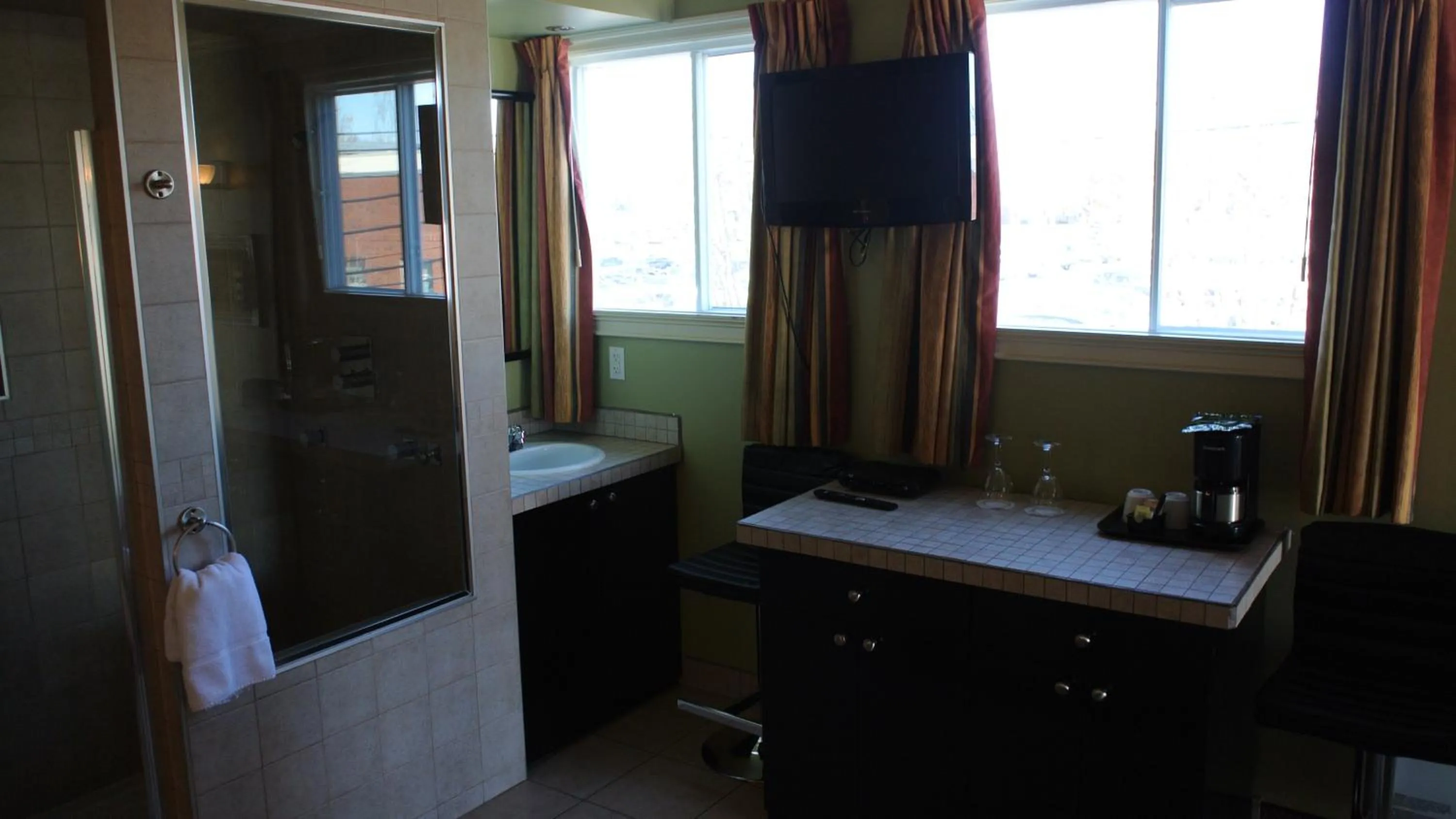 TV and multimedia in Motel Classique