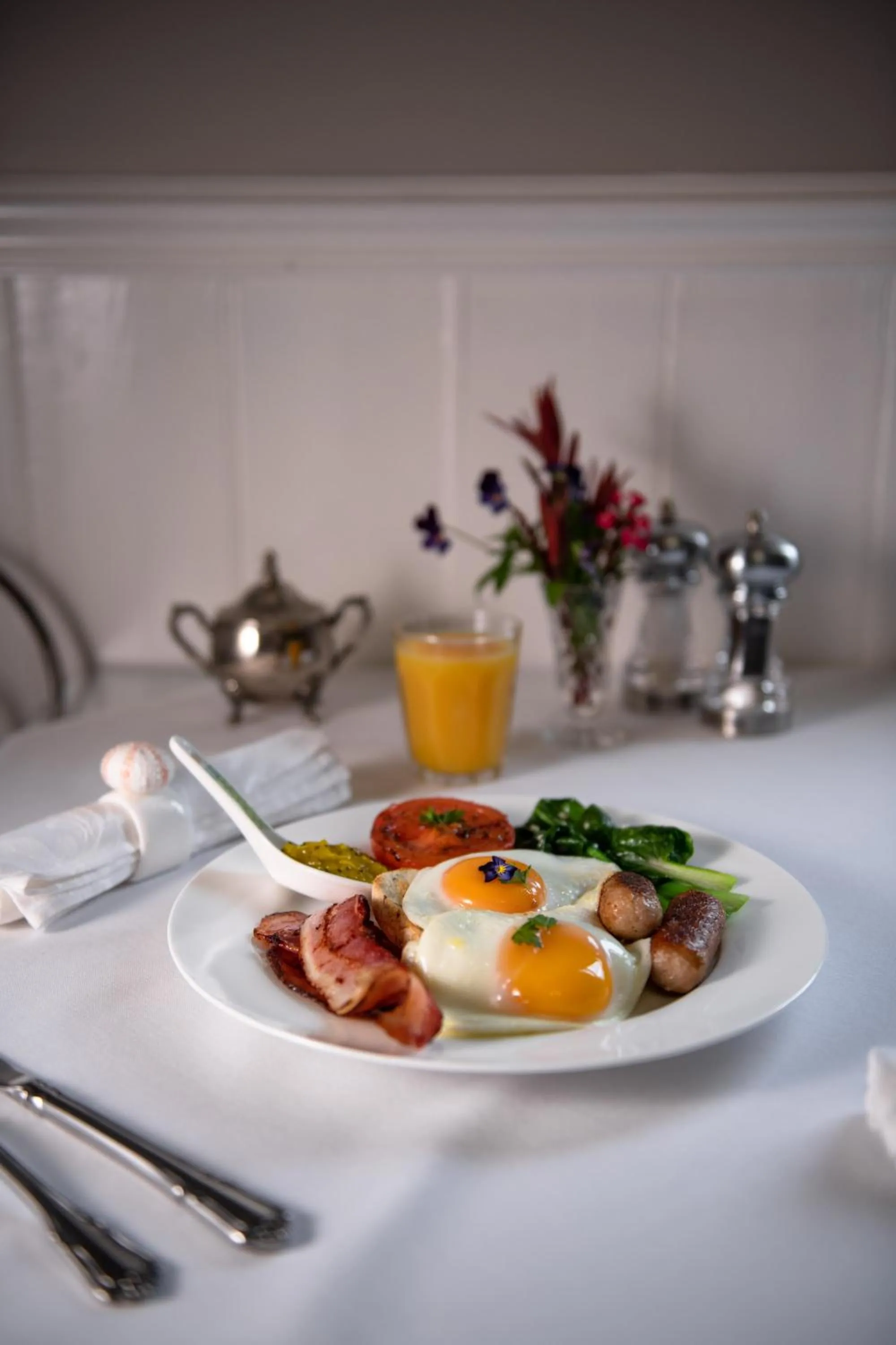 Breakfast in The Ark Stanley Luxury Bed and Breakfast