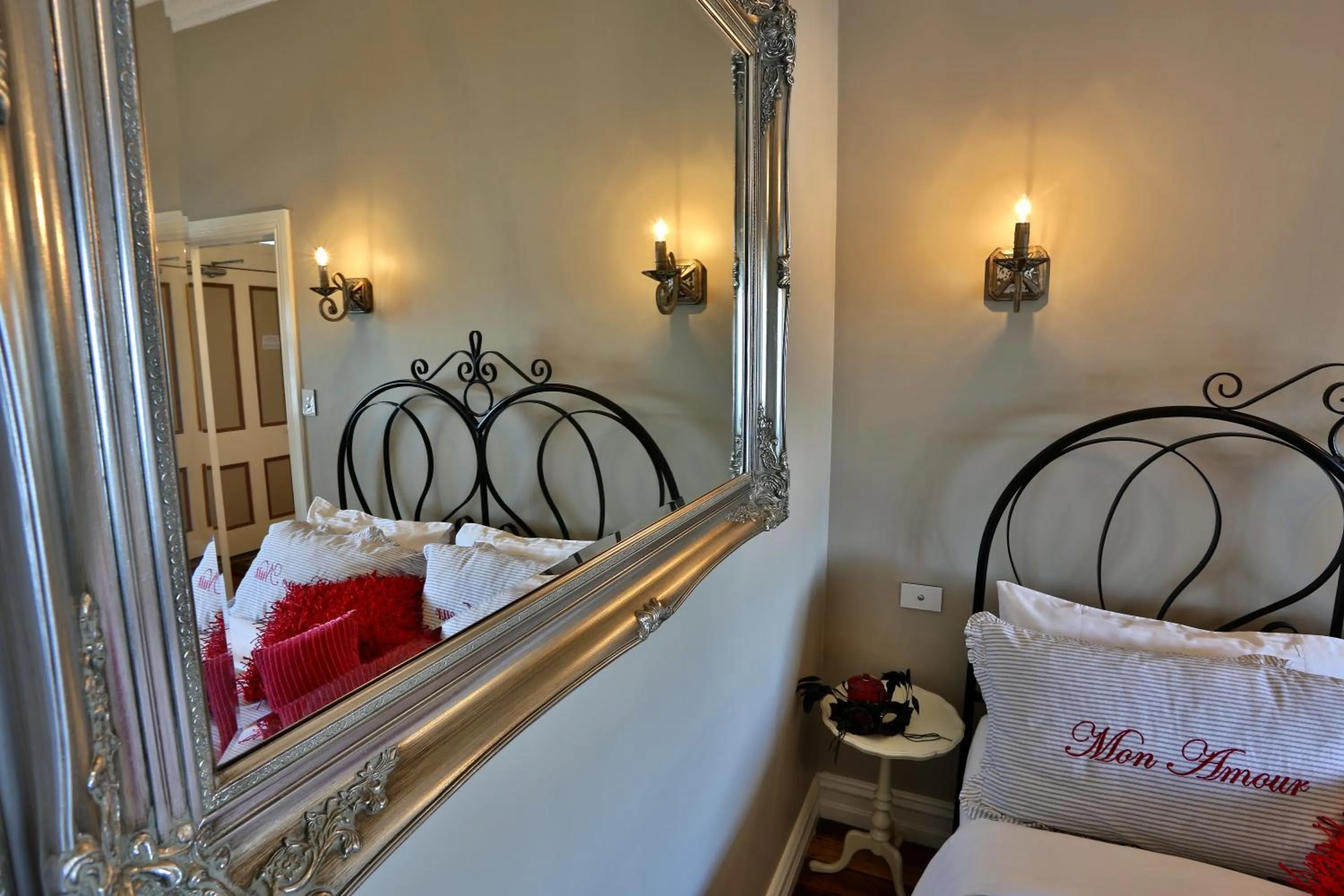 Bedroom, Bed in The Ark Stanley Luxury Bed and Breakfast