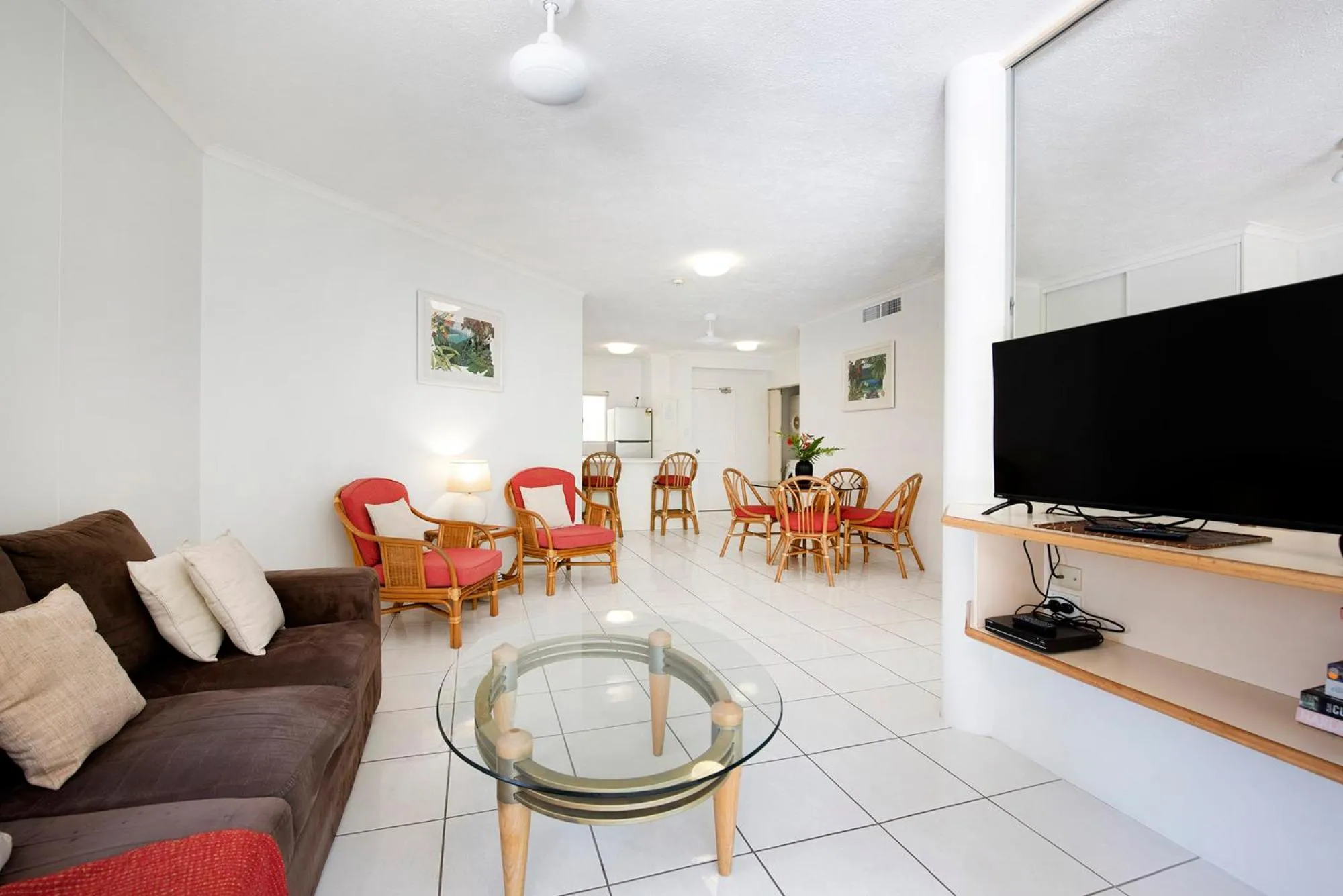 Living room in Golden Sands Beachfront Resort