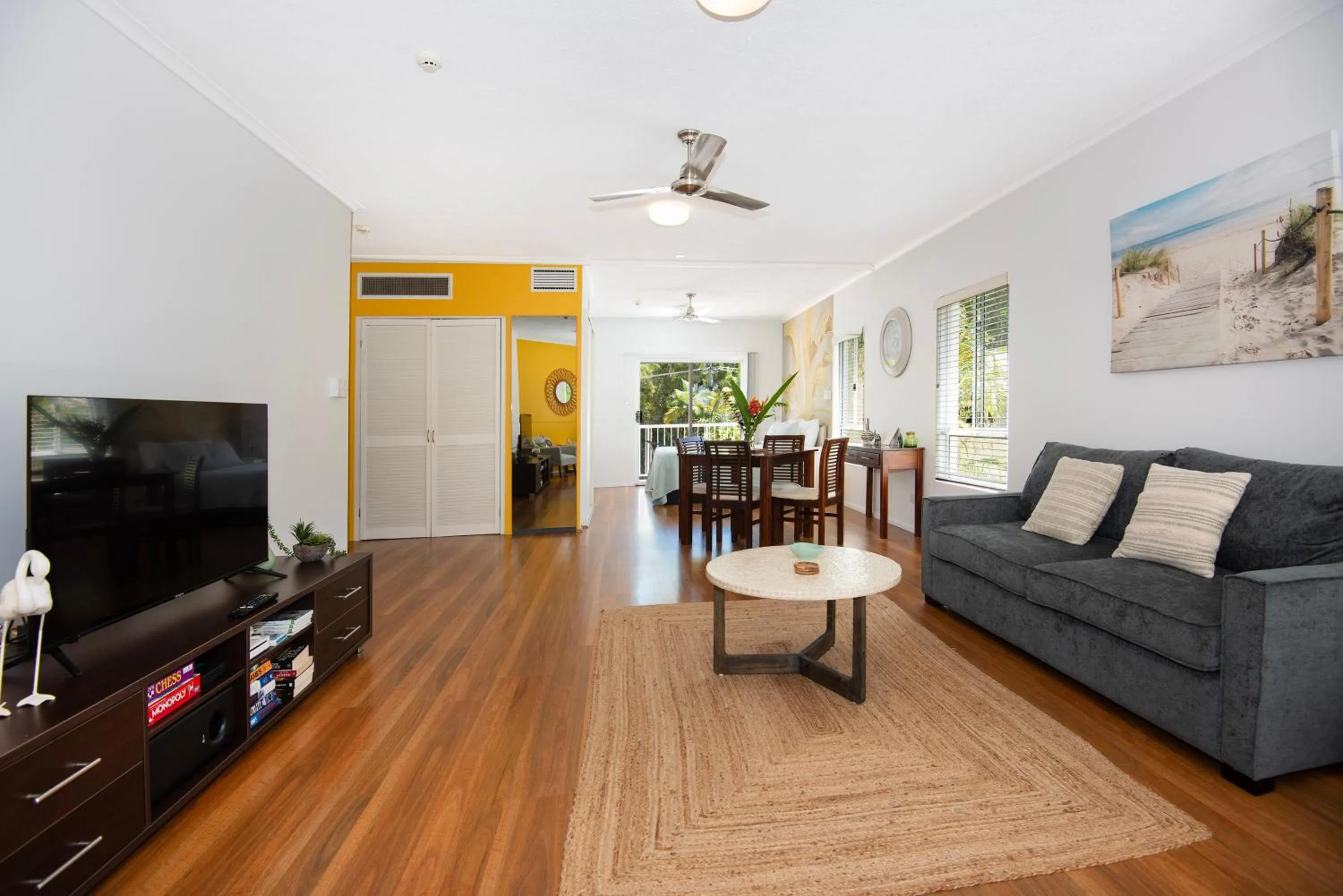 Living room in Golden Sands Beachfront Resort