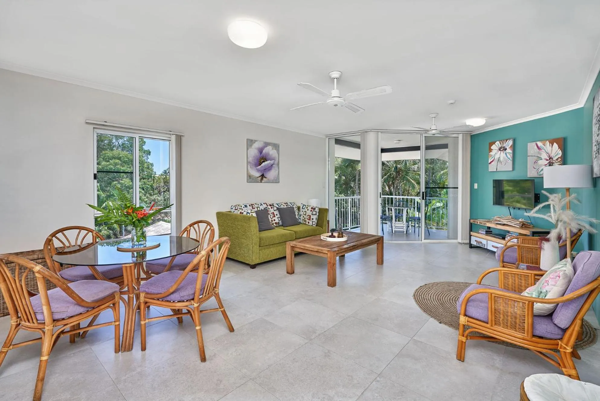 Living room in Golden Sands Beachfront Resort