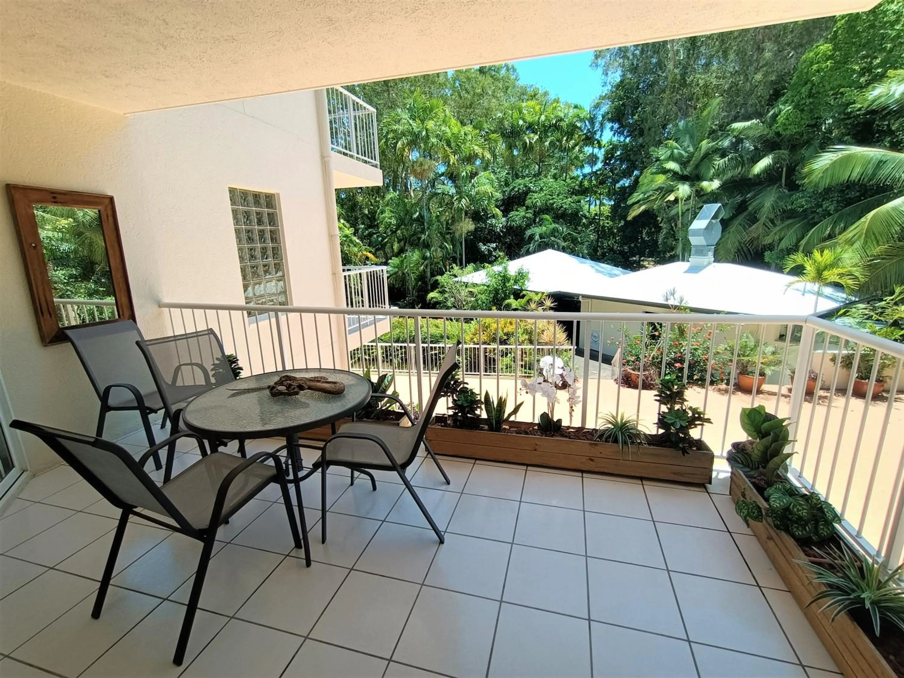 Golden Sands Beachfront Resort