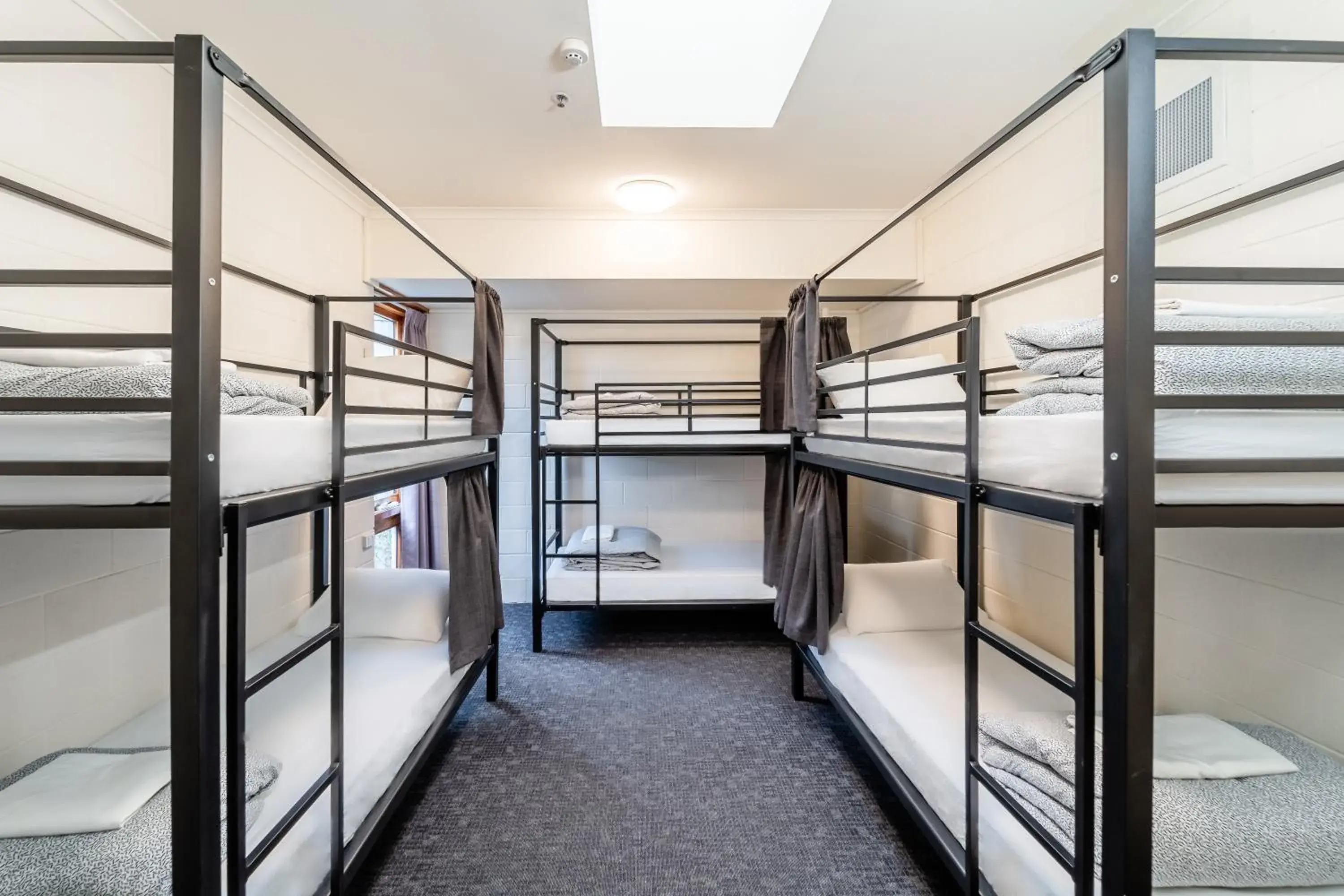 Bed in 6-Bed Mixed Dormitory Room in YHA Thredbo Bed in 6-Bed Mixed Dormitory Room in YHA Thredbo