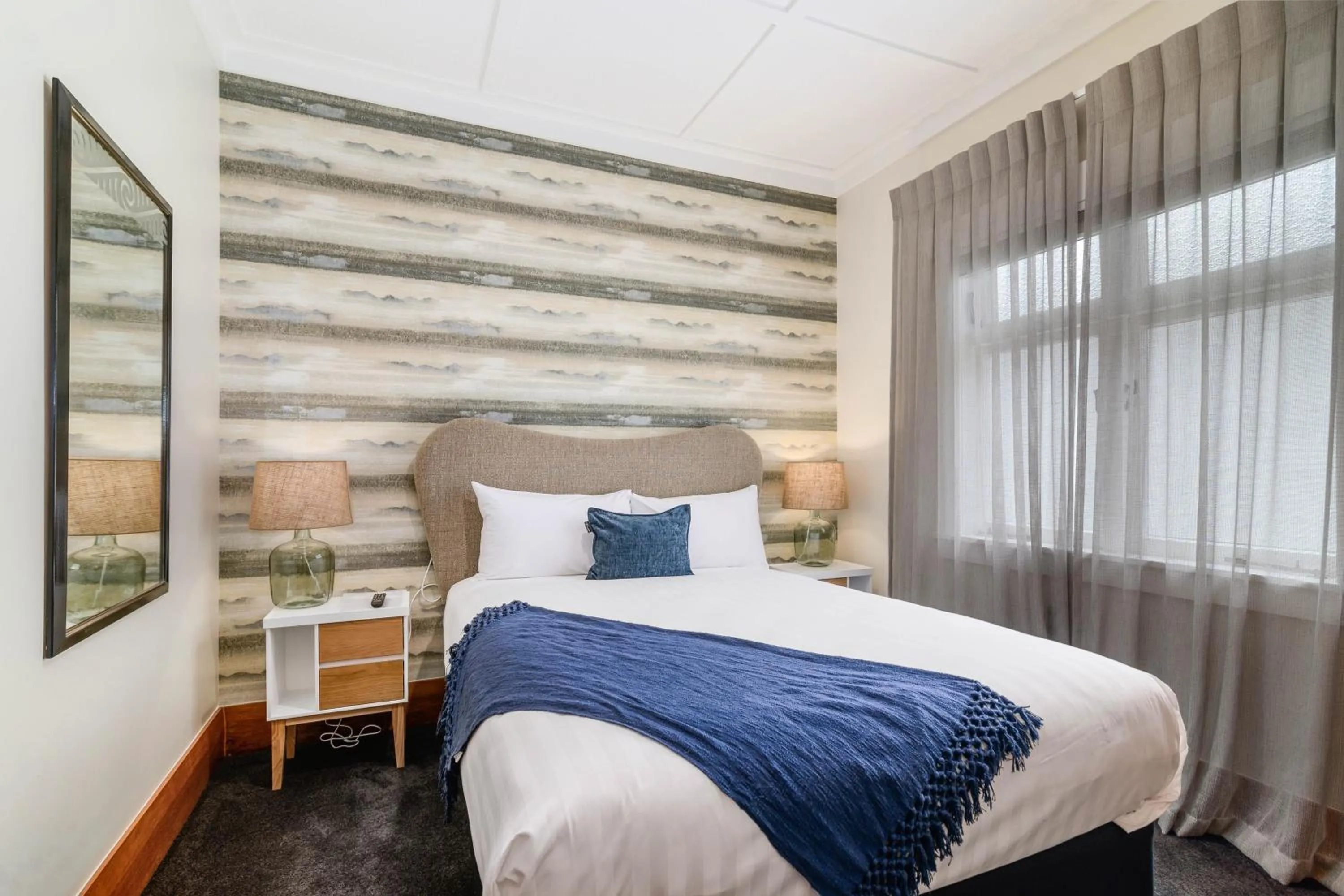 Bed in Lakes Lodge Rotorua