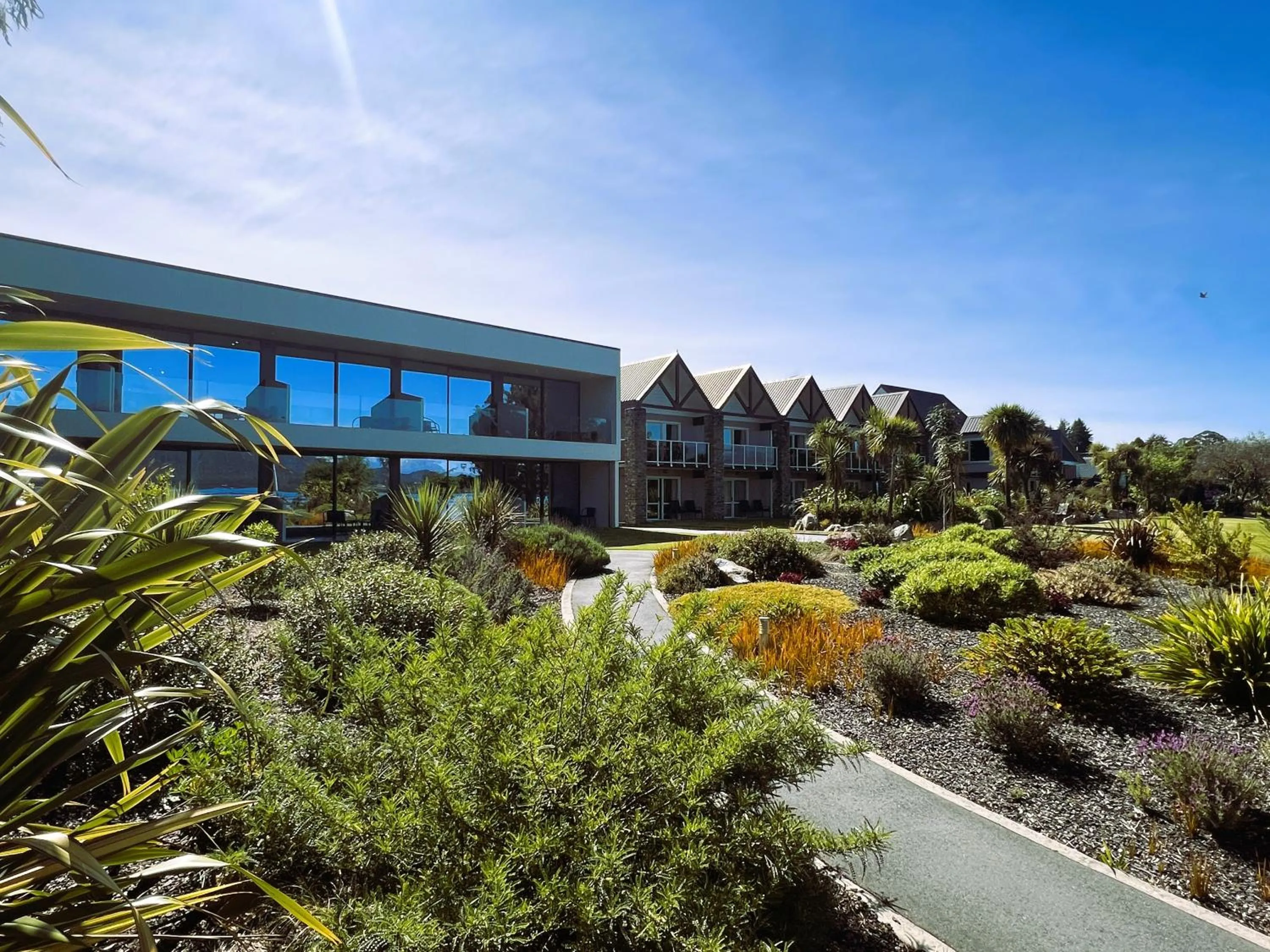 Property building in Fiordland Lakeview Motel and Apartments