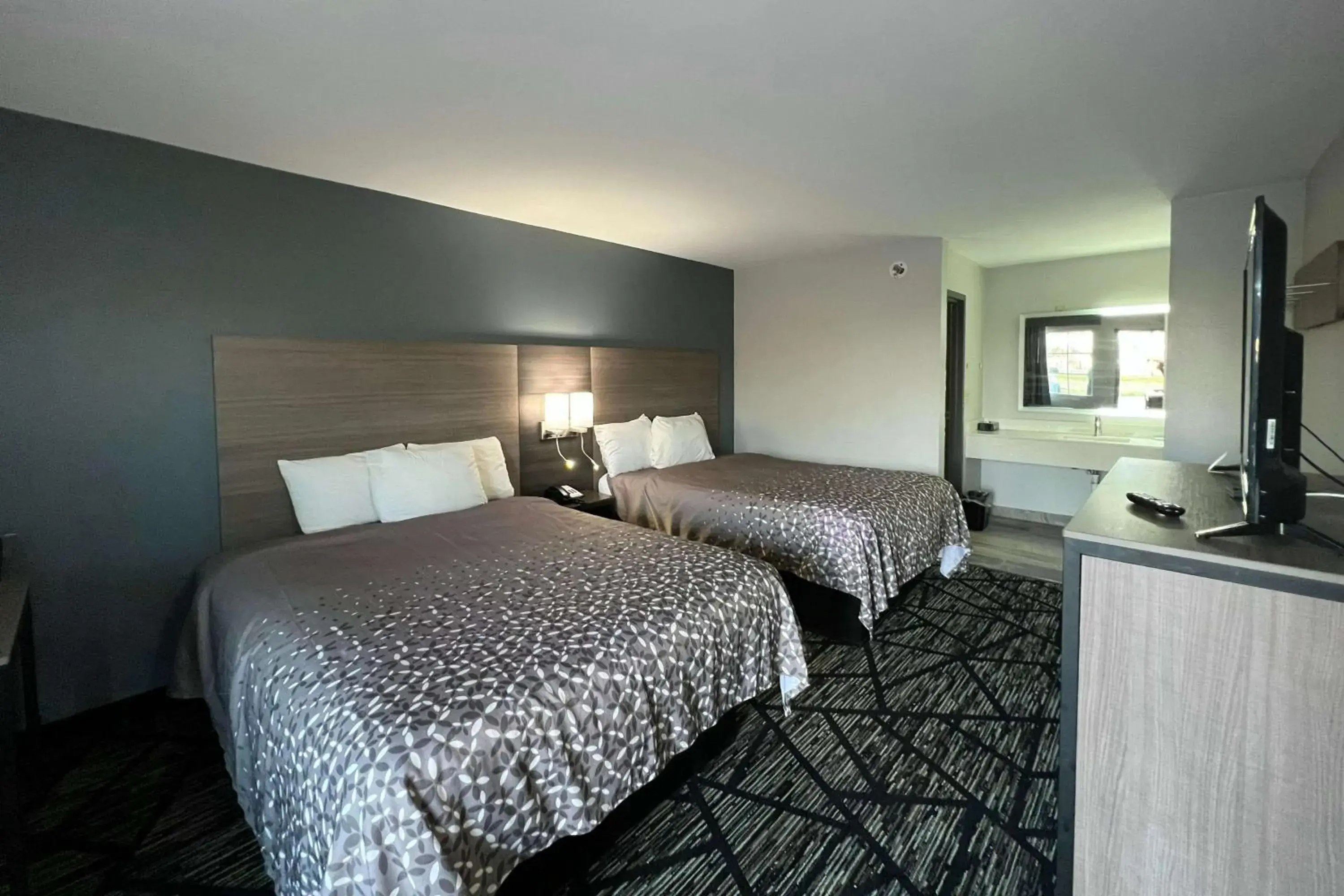 Double Room with Two Double Beds - Non-Smoking in Super 8 by Wyndham Sulphur South Double Room with Two Double Beds - Non-Smoking in Super 8 by Wyndham Sulphur South