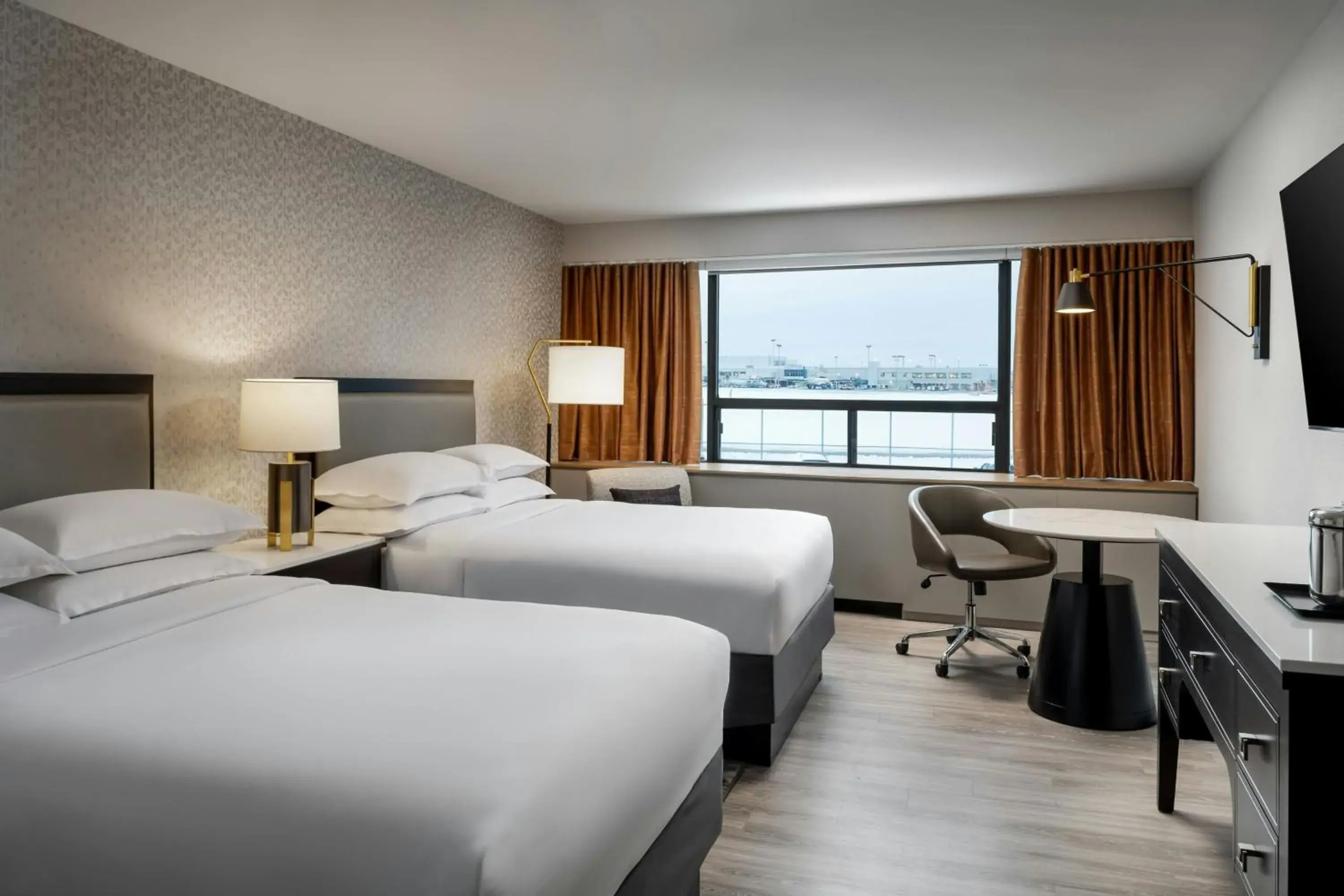 Guest room, 2 Double in Sheraton Montreal Airport Hotel Guest room, 2 Double in Sheraton Montreal Airport Hotel