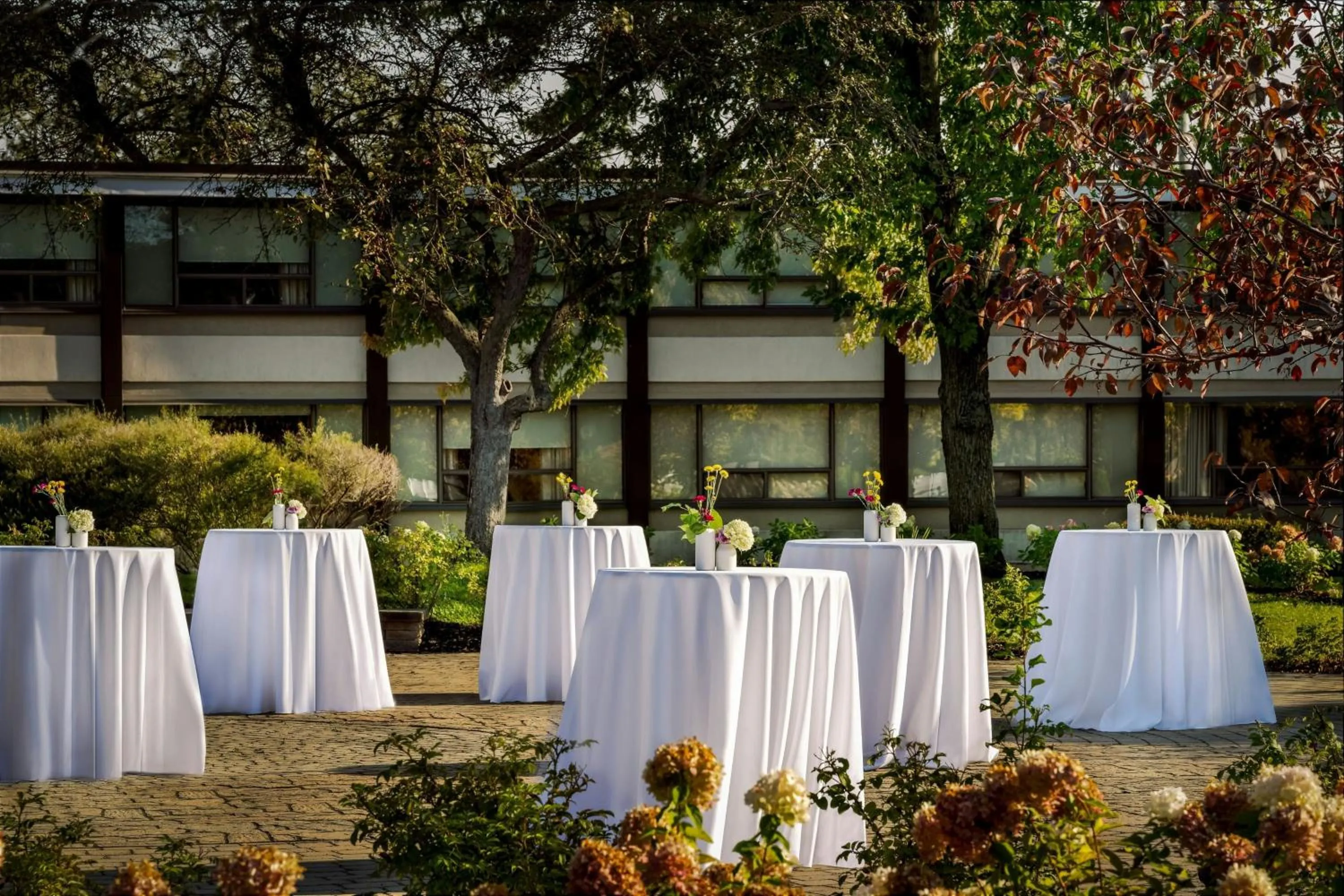 Banquet/Function facilities in Sheraton Montreal Airport Hotel