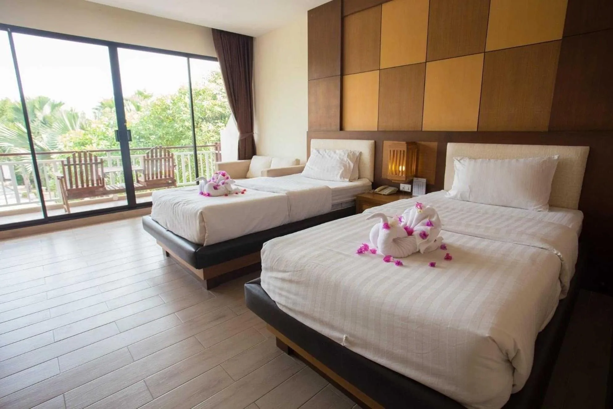 Bedroom, Bed in Chawalun Resort