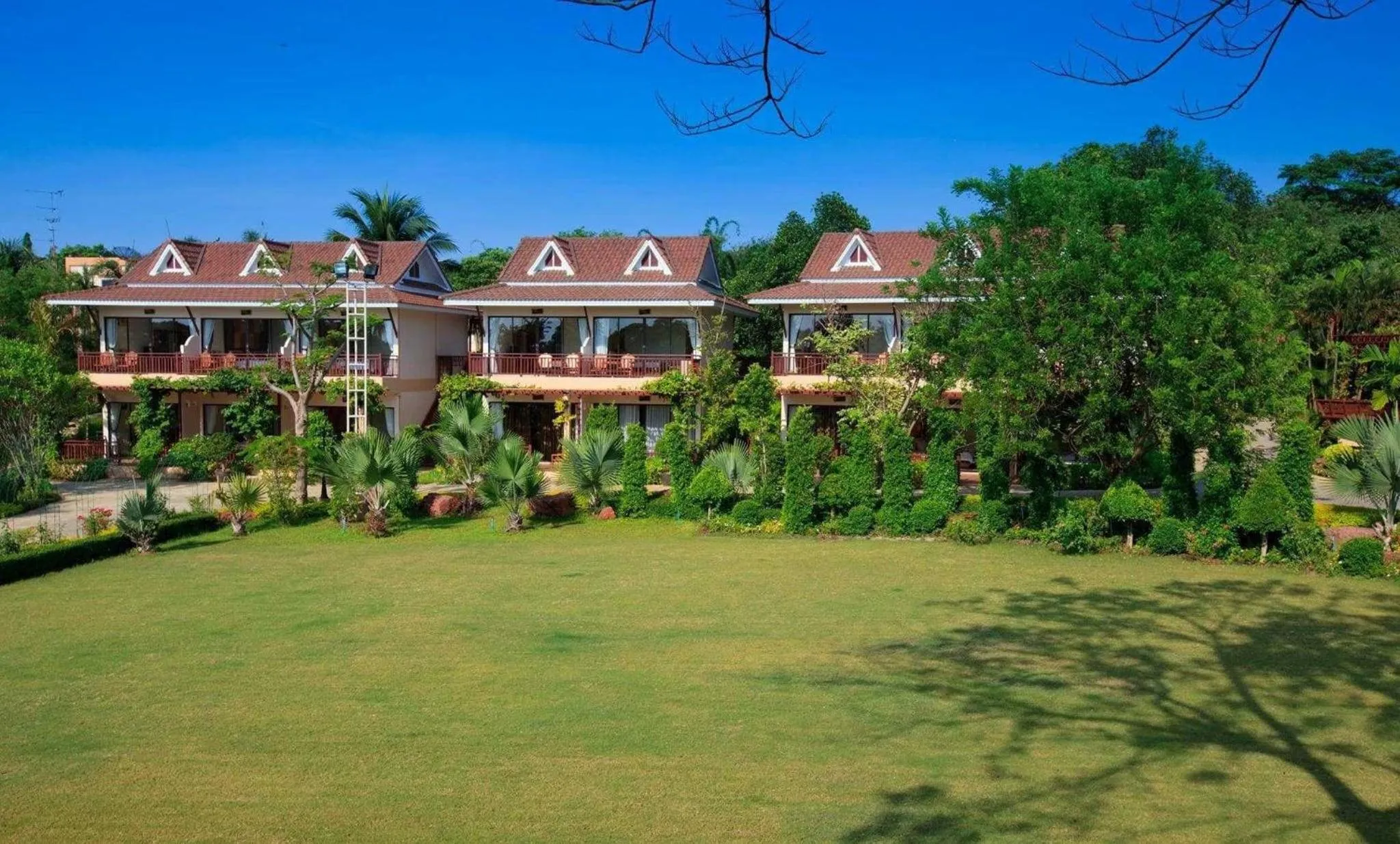 Property building in Chawalun Resort