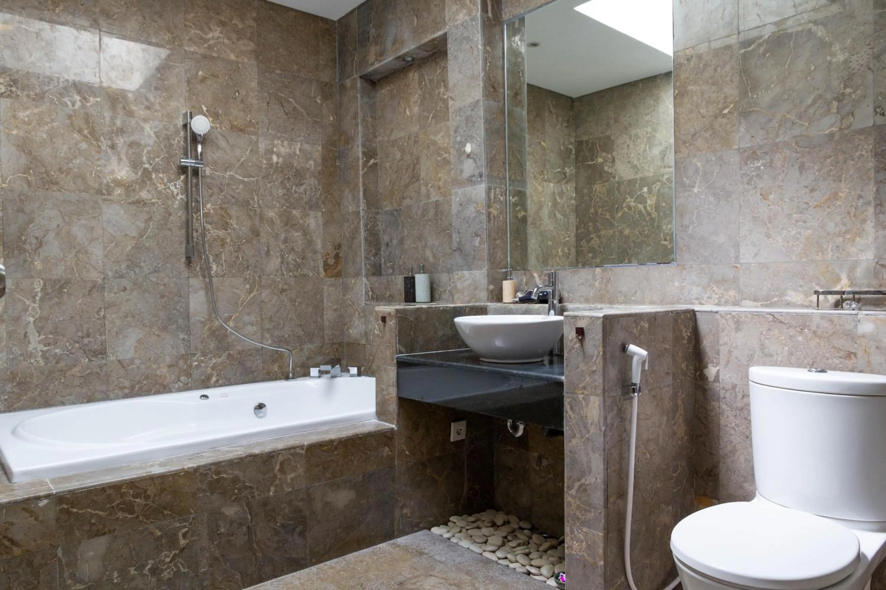 Toilet in Villa Maiara