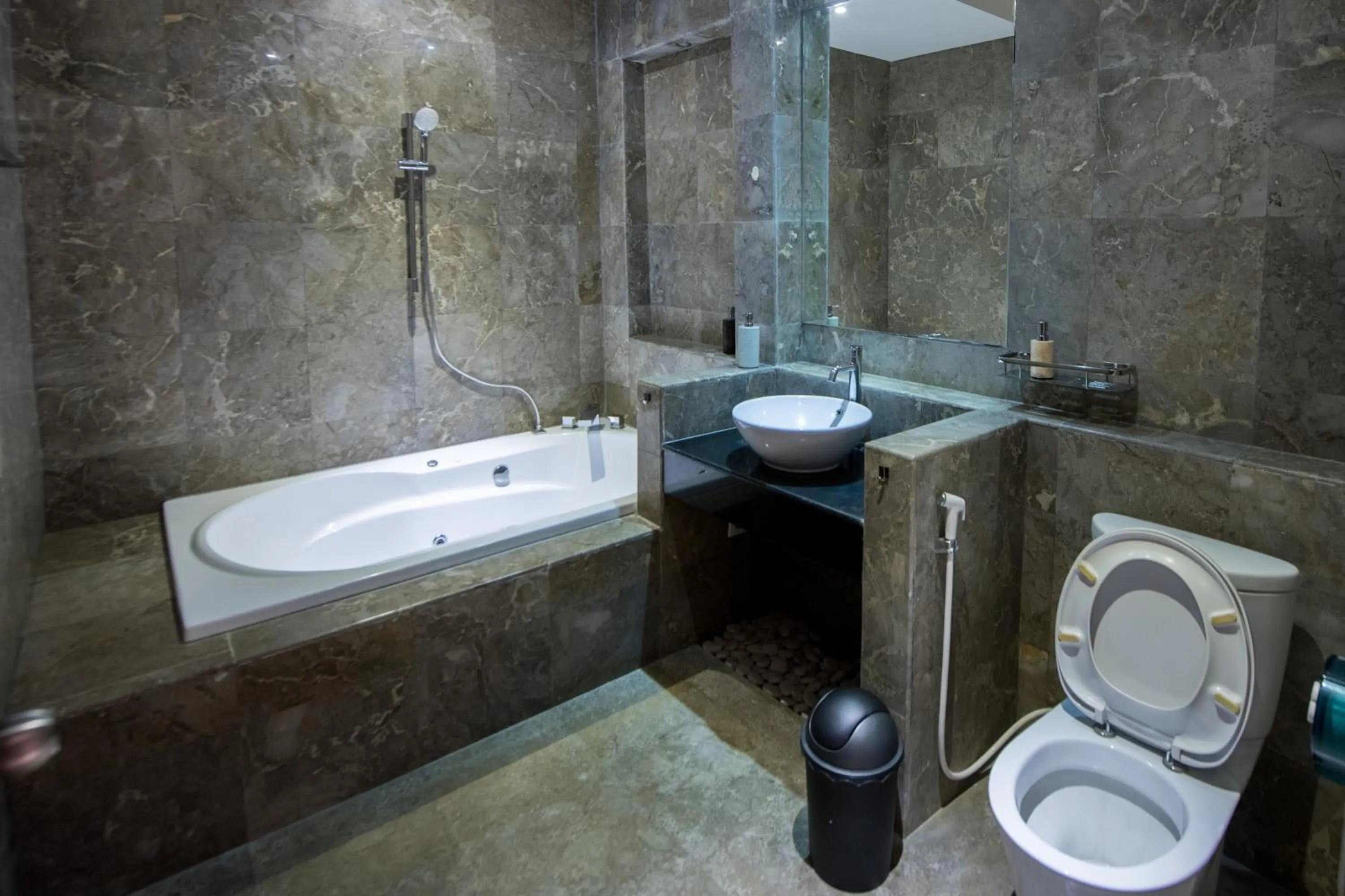 Toilet in Villa Maiara