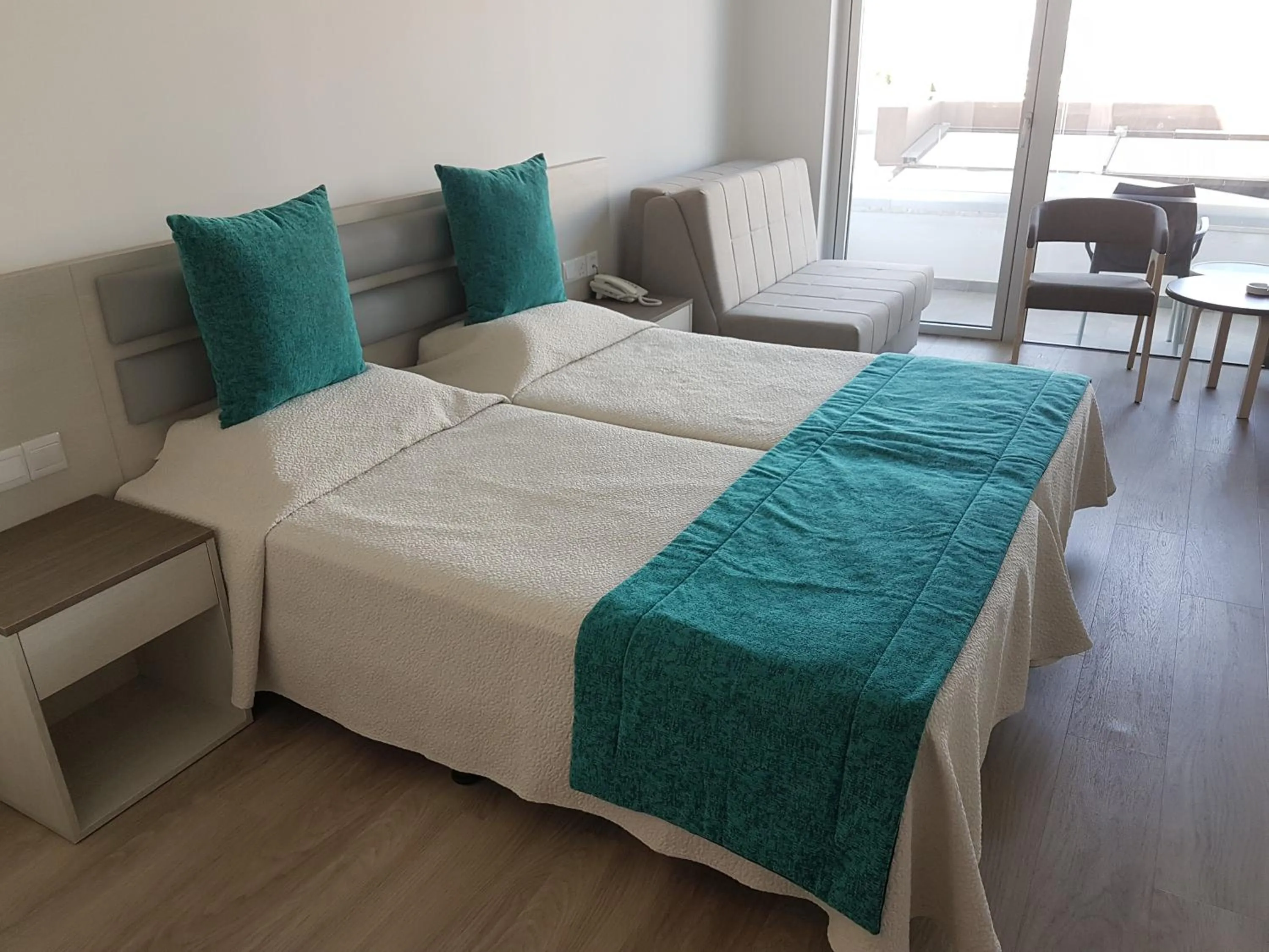 Bedroom, Bed in Melini Hotel Suites