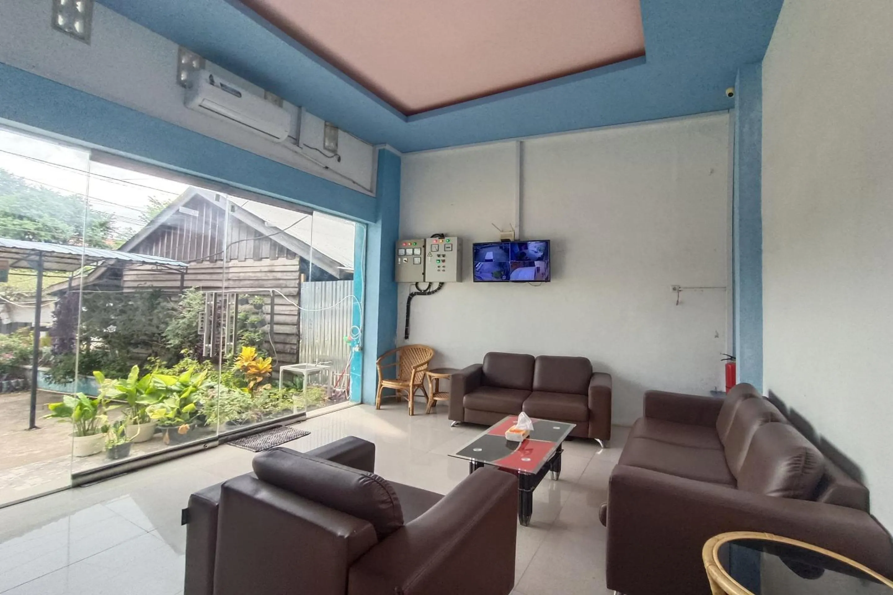 Lobby or reception in Hotel O Koperasi