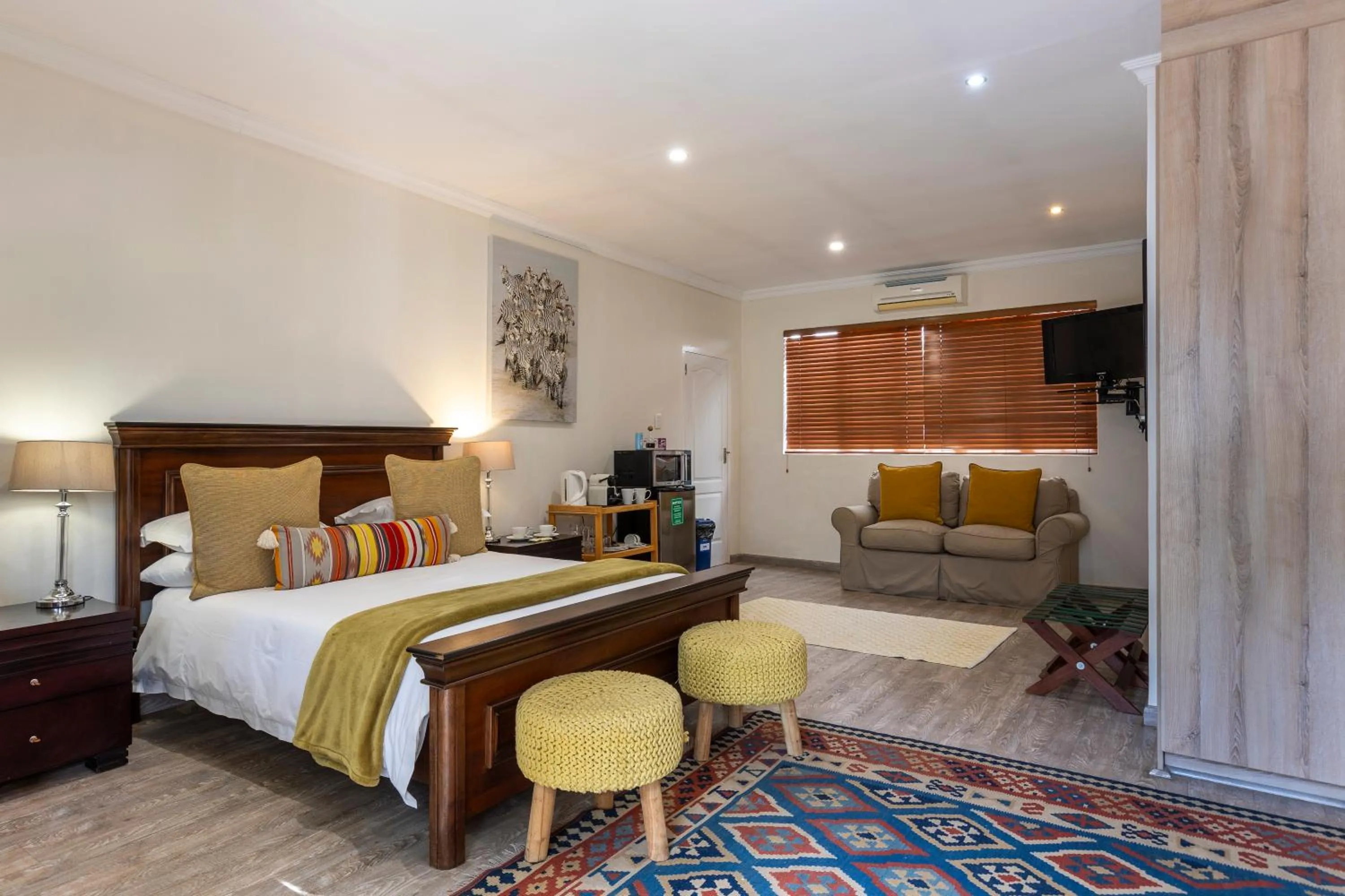 Bedroom, Bed in Hyde Park Guest House