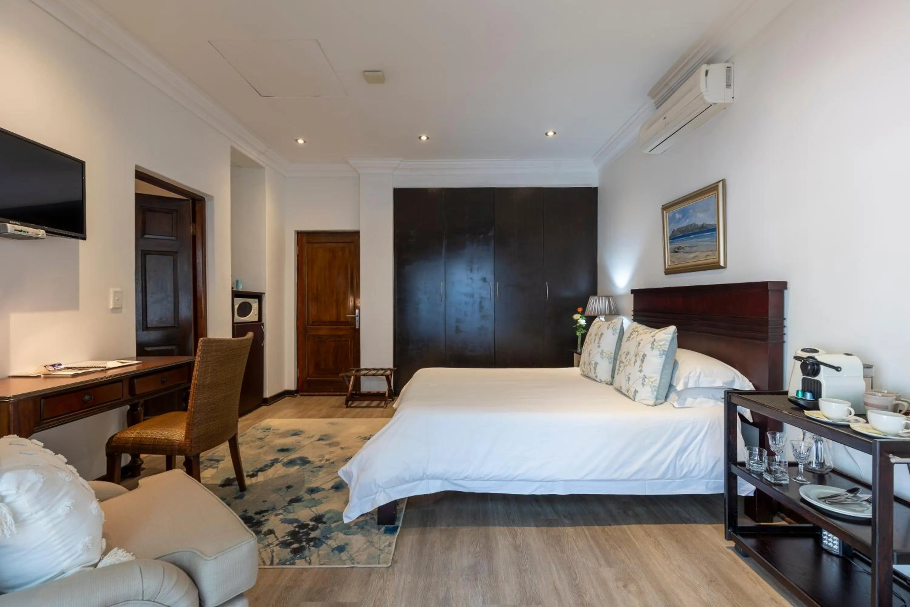 Bedroom, Bed in Hyde Park Guest House