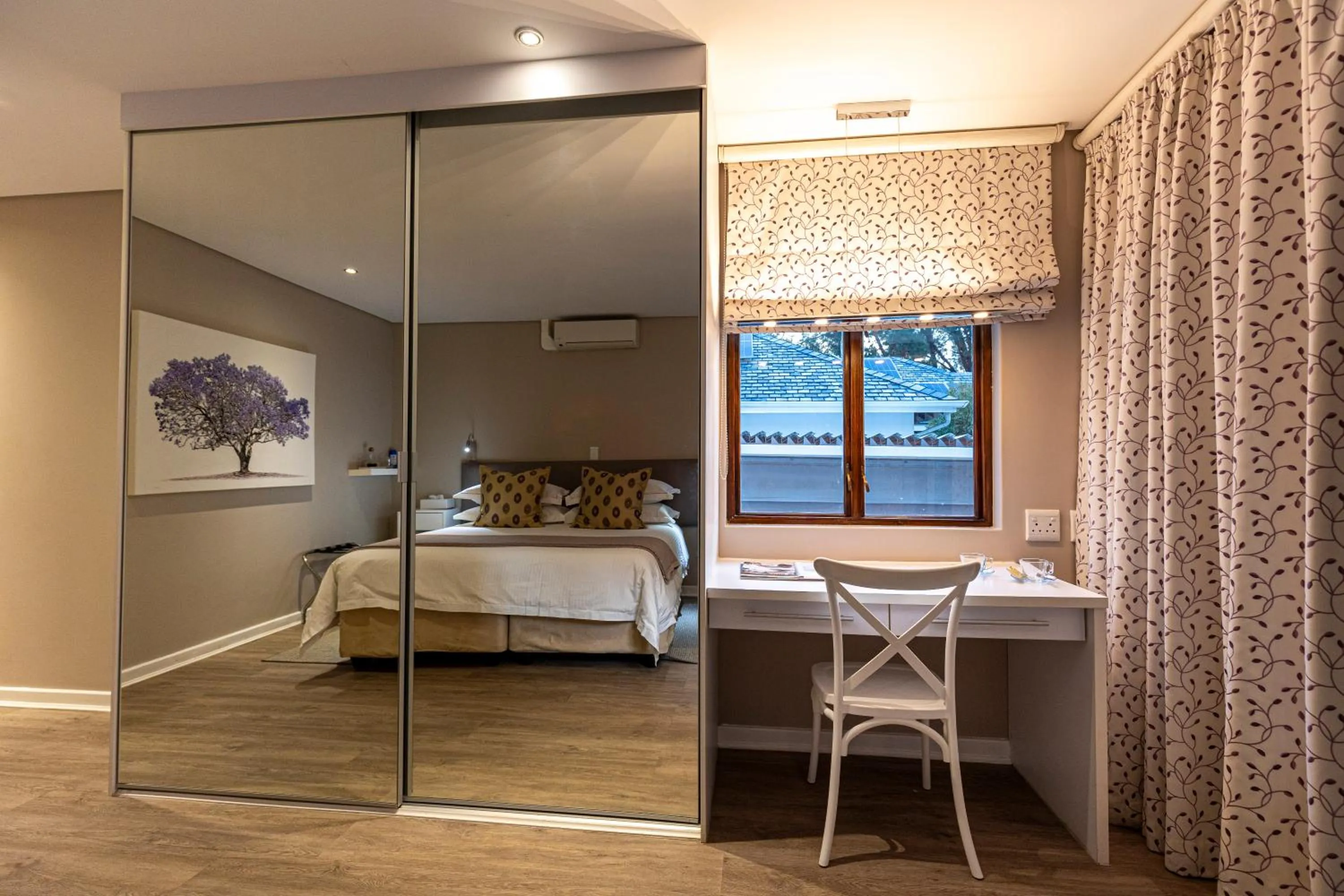 Bedroom, Bed in Hyde Park Guest House