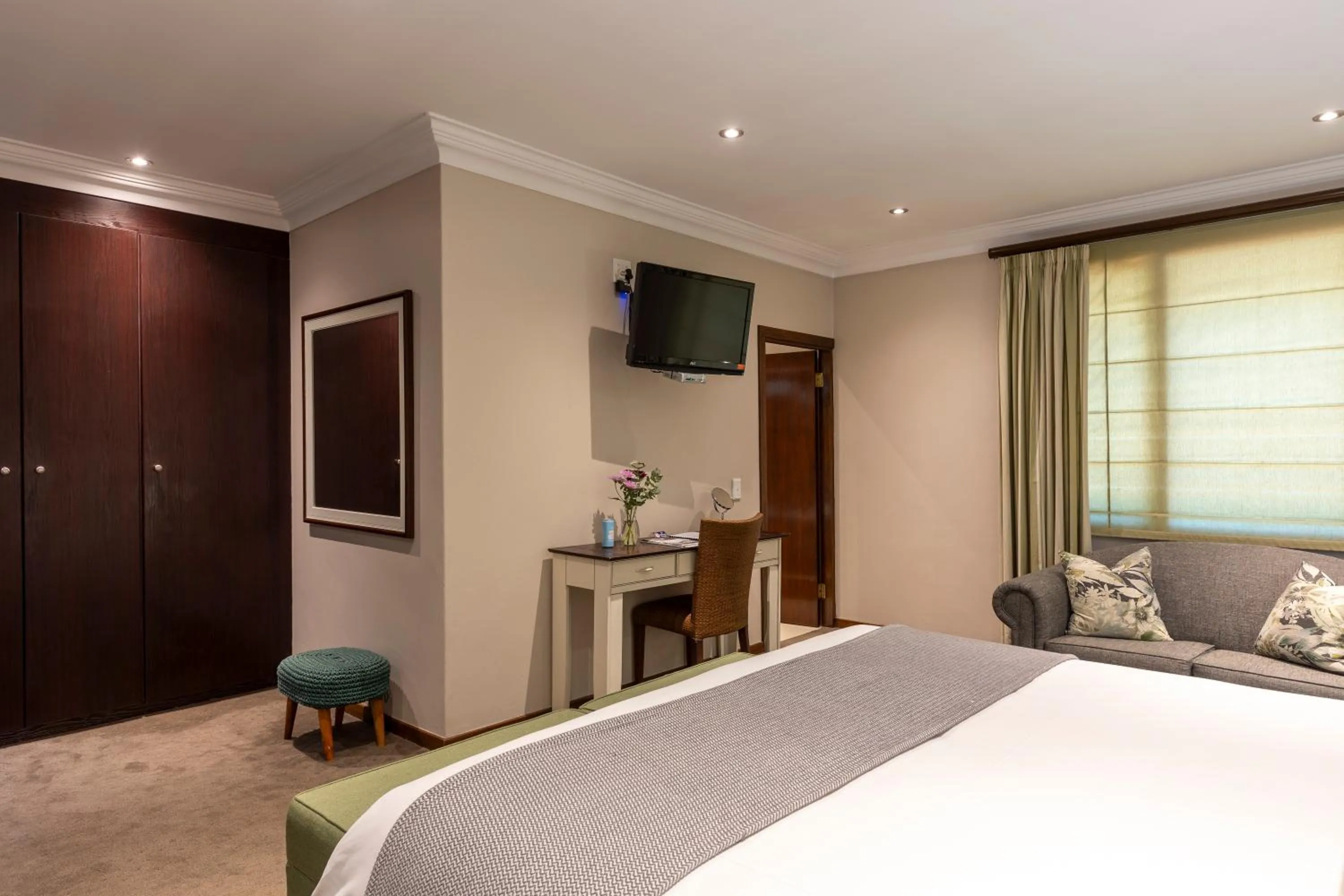 Bedroom, Bed in Hyde Park Guest House