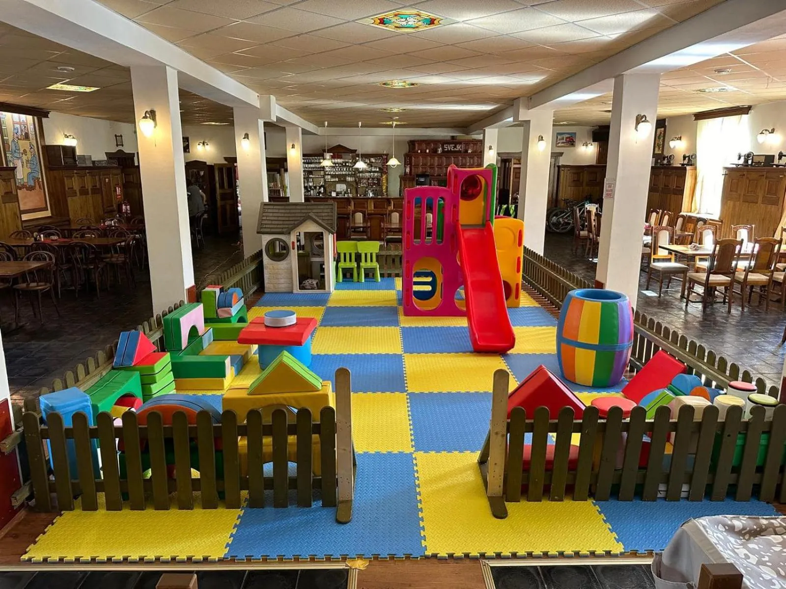 Restaurant/places to eat in Hotel Restaurant Svejk