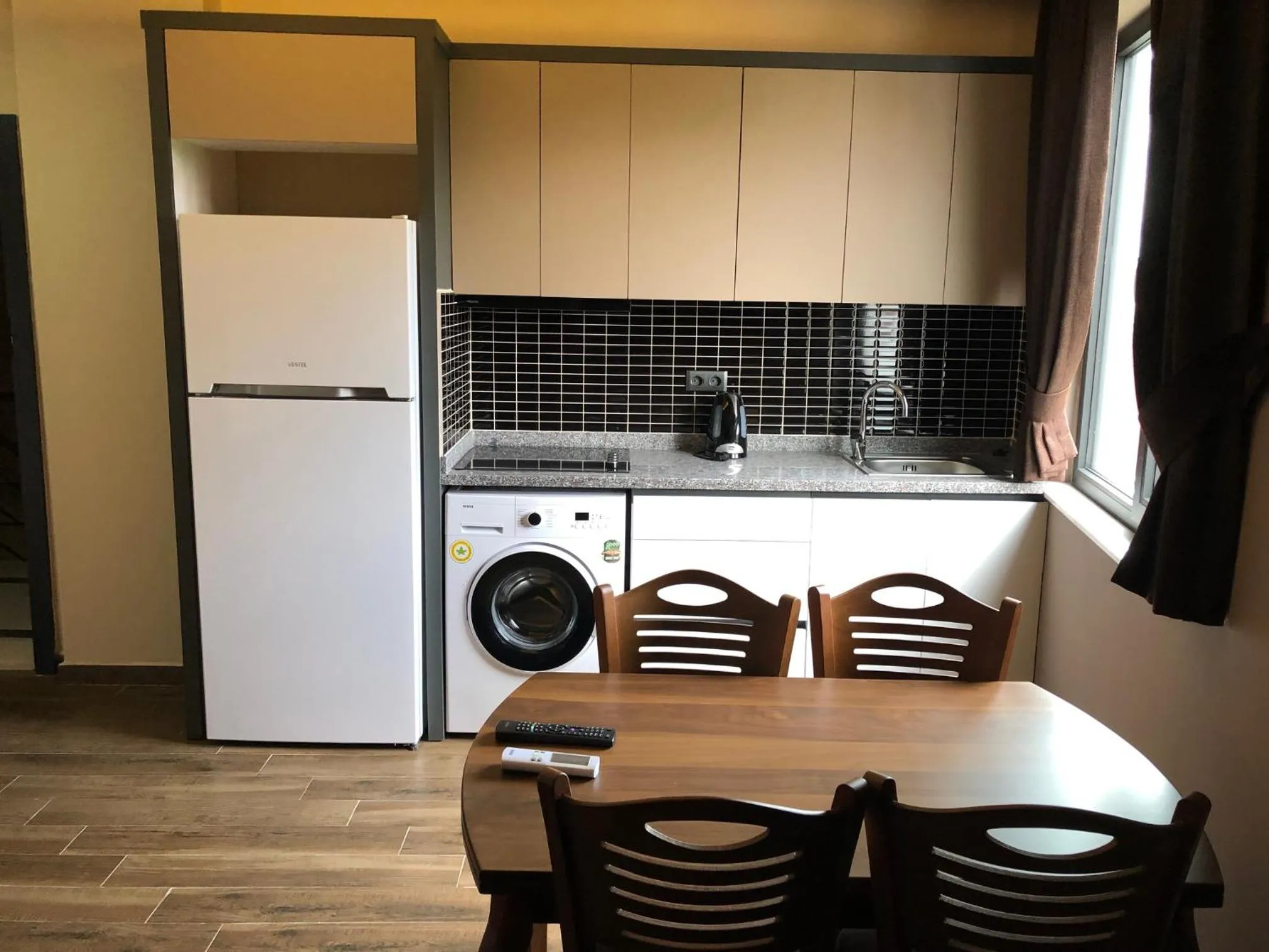 Kitchen or kitchenette in Hayal Residence Apart Otel
