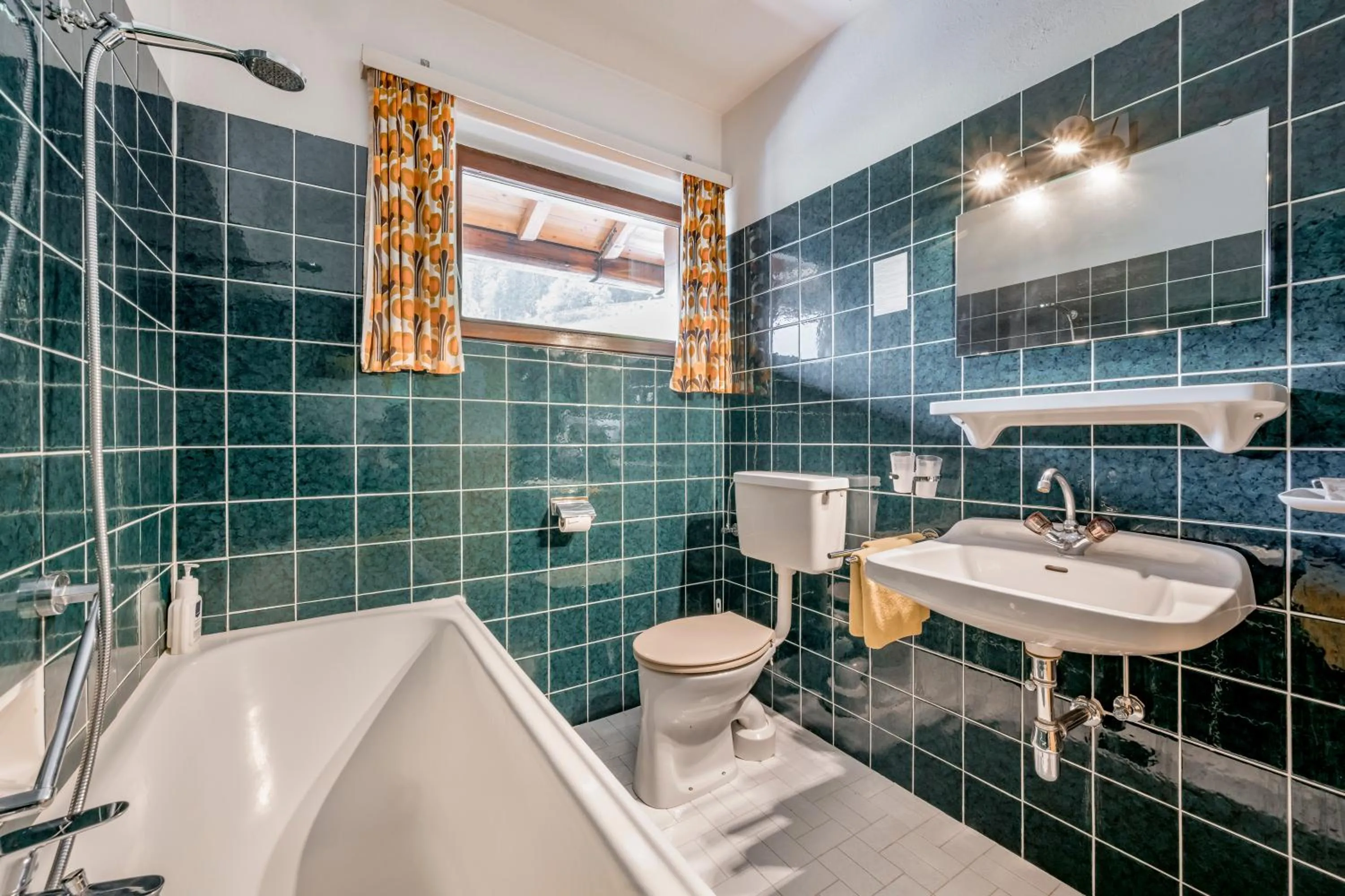 Bathroom in Pension Almrausch