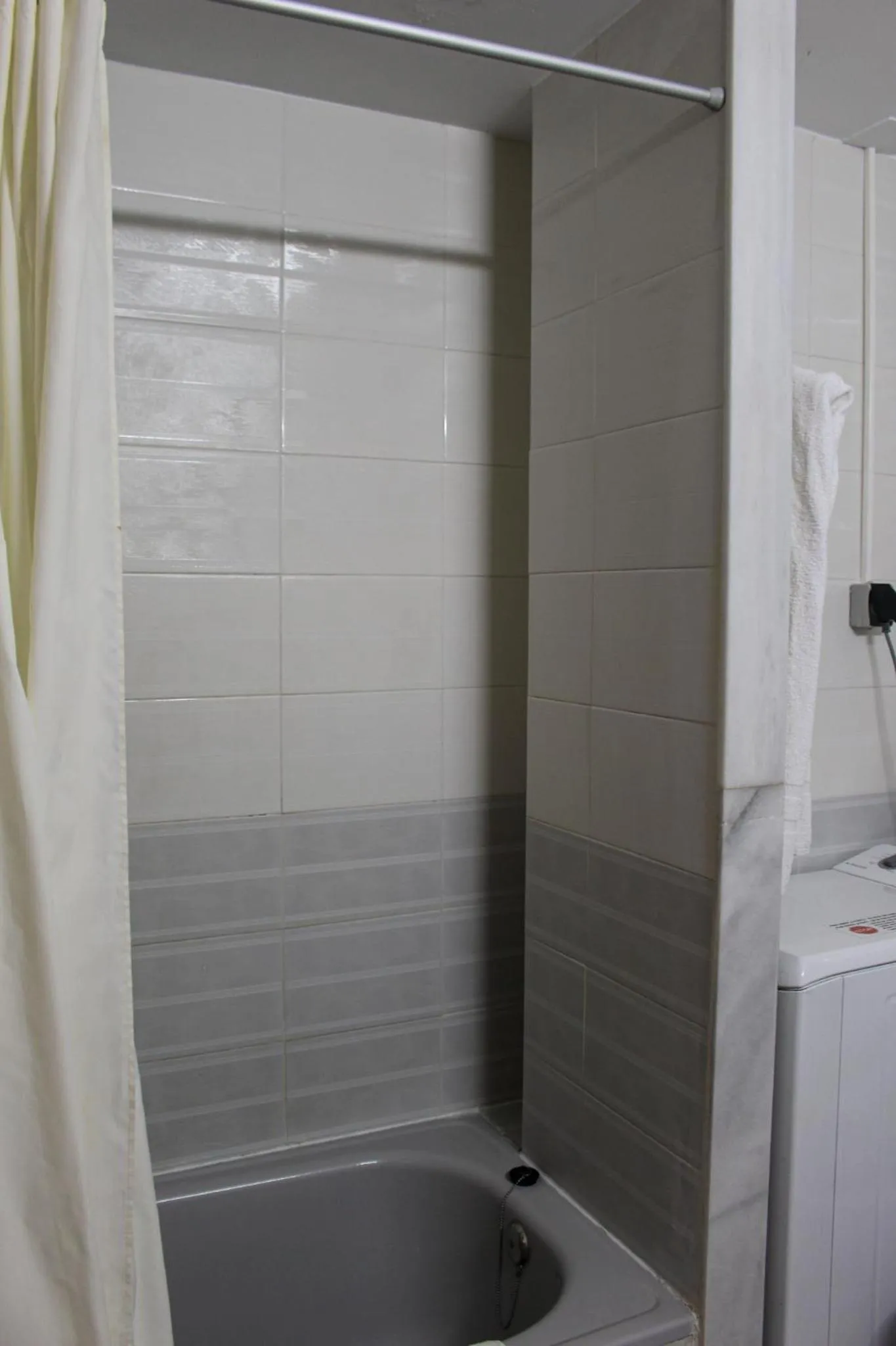 Bathroom in Apartamentos Esmeralda Unitursa