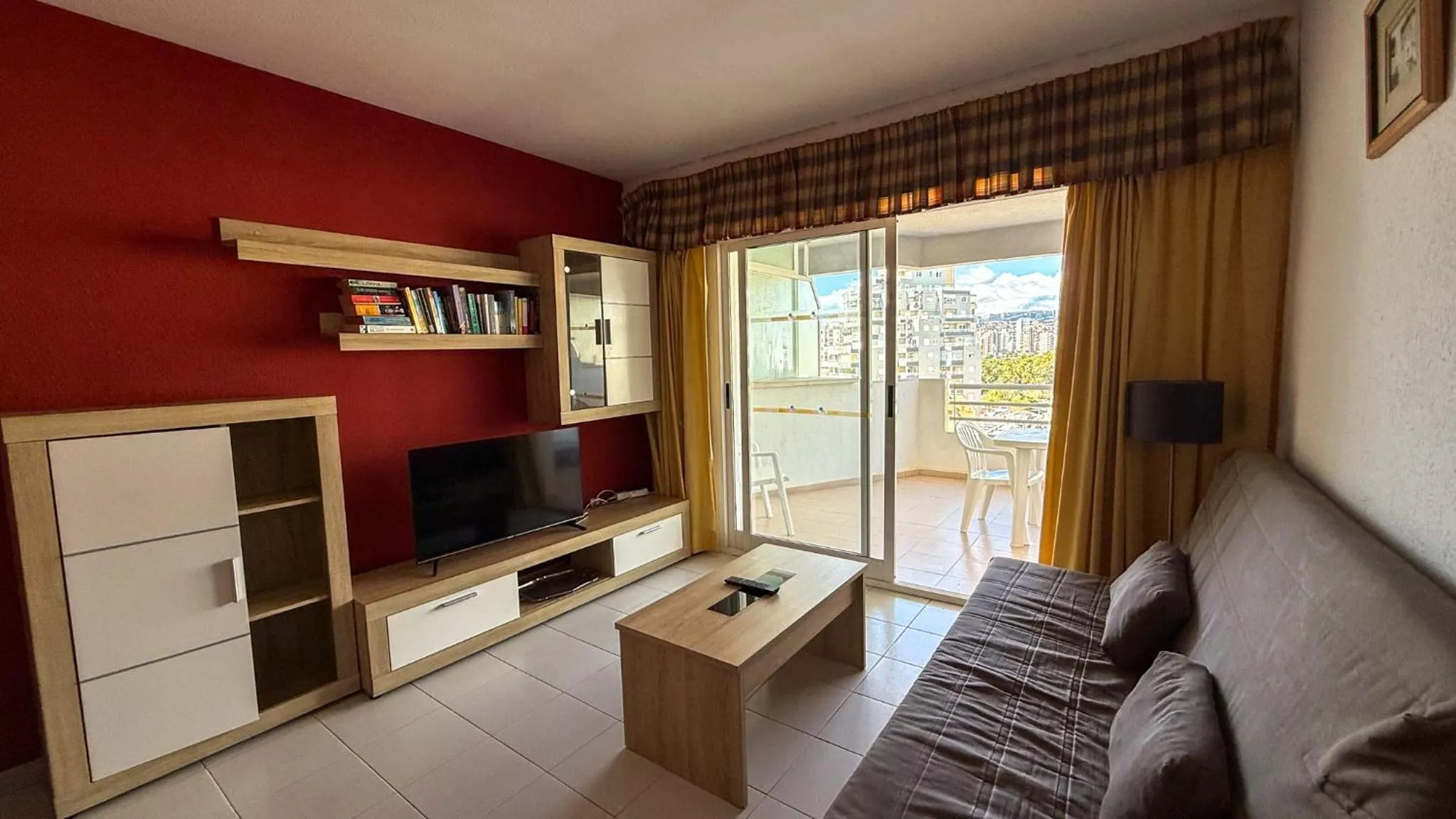 Communal lounge/ TV room in Apartamentos Esmeralda Unitursa