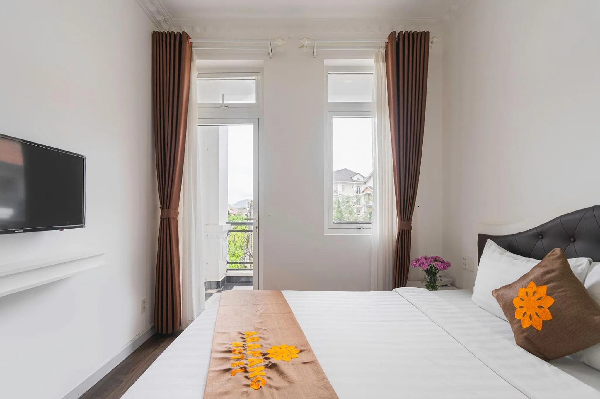 Bed in Arapang Hotel 2