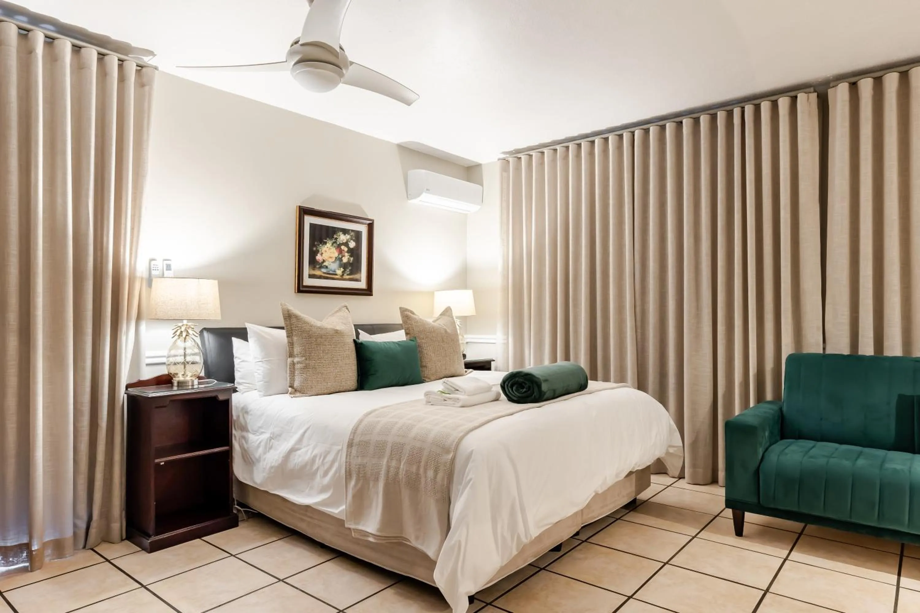 Bed in Shandon Lodge Guest House & Spa