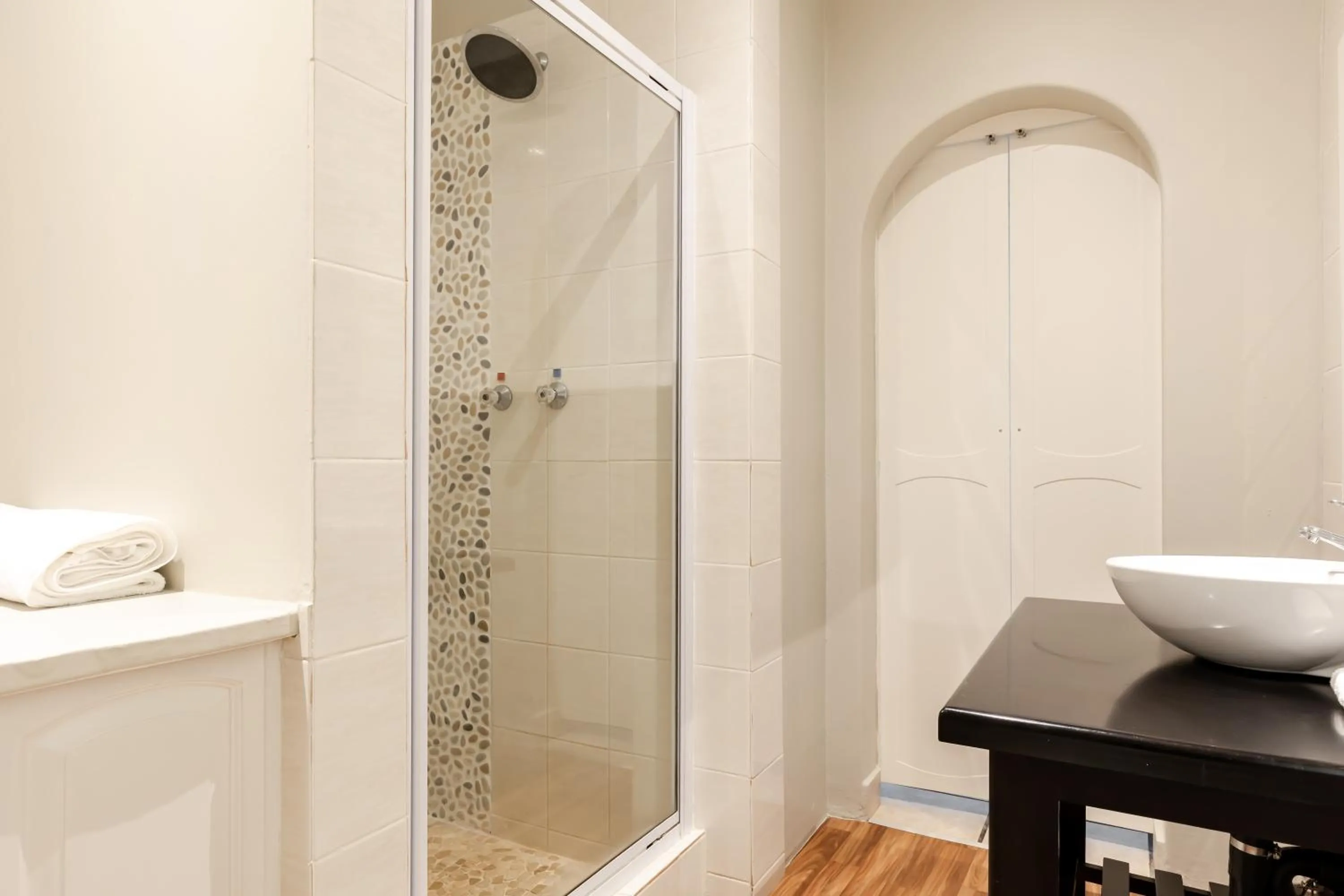 Shower in Shandon Lodge Guest House & Spa