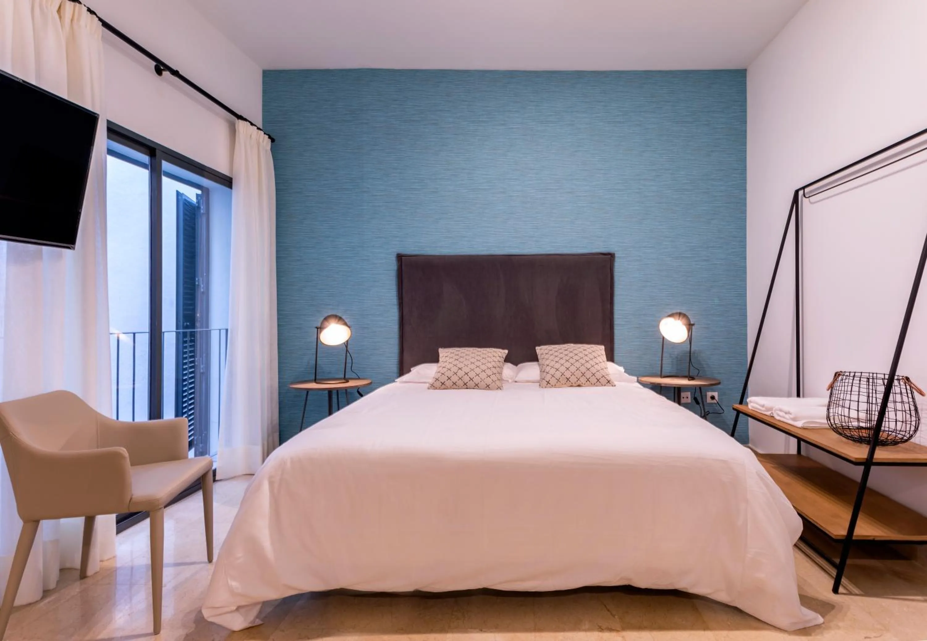 Bed in Málaga Central Suites