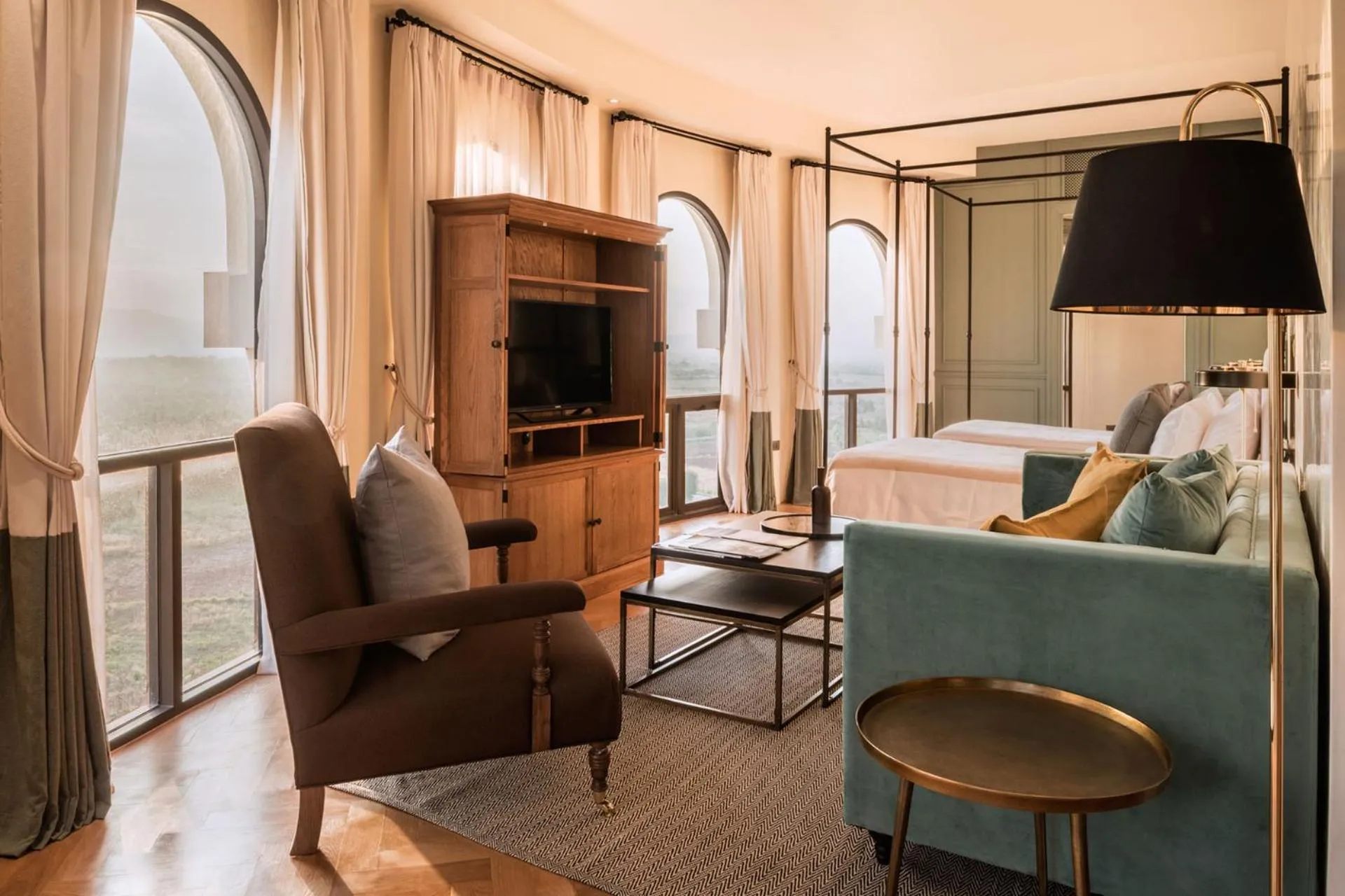 Toscana Piazza by Toscana Valley