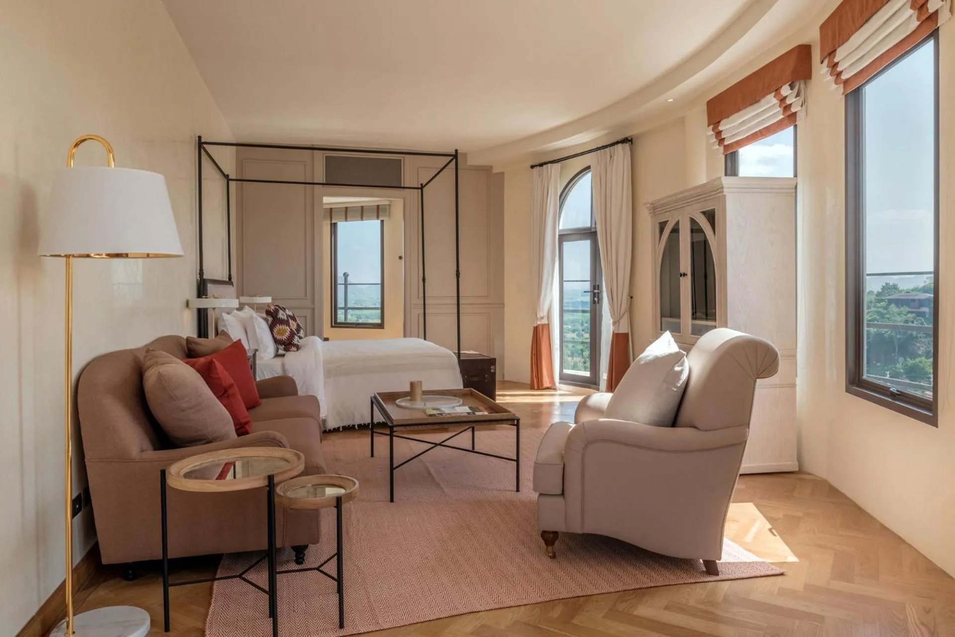 Toscana Piazza by Toscana Valley