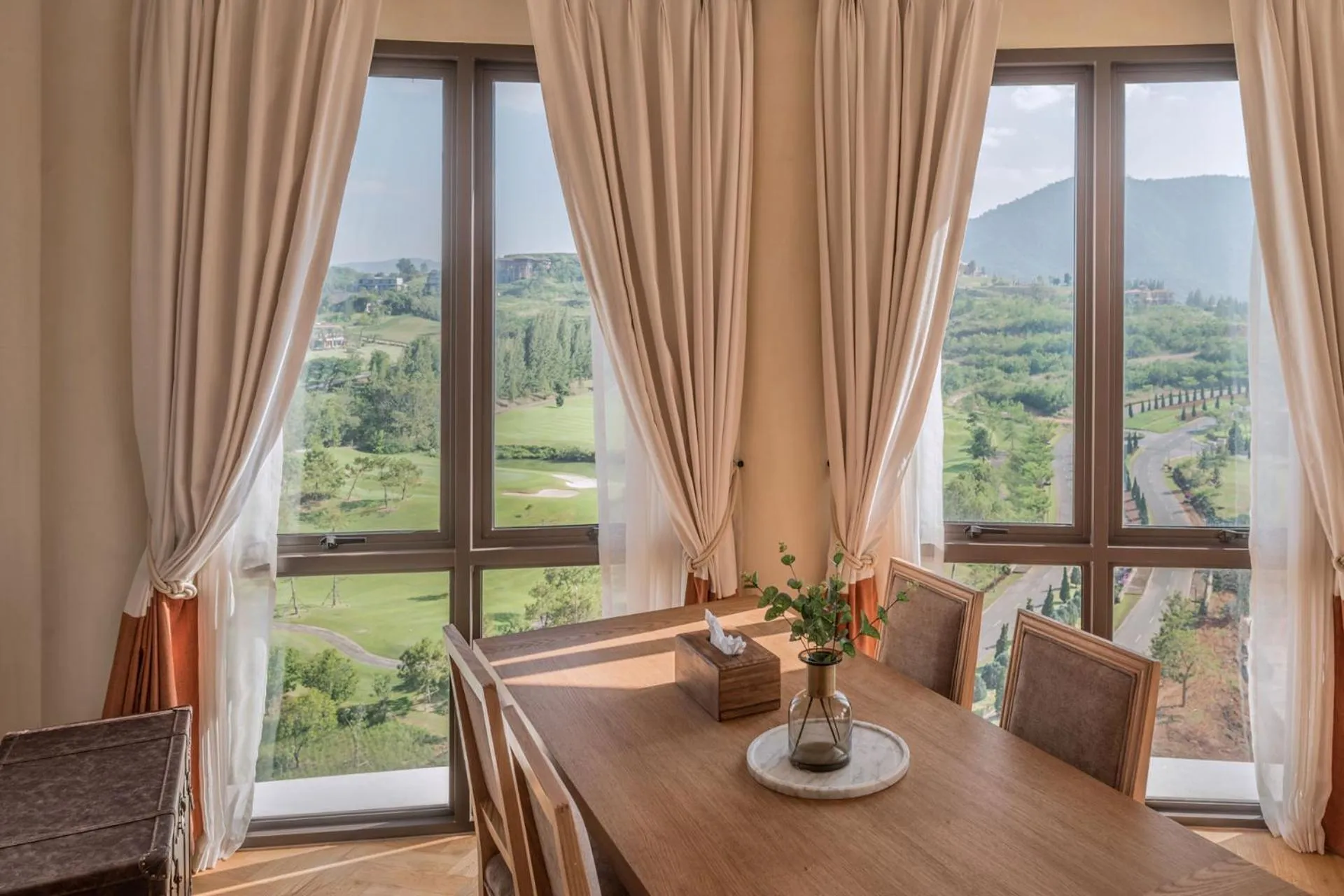 Toscana Piazza by Toscana Valley