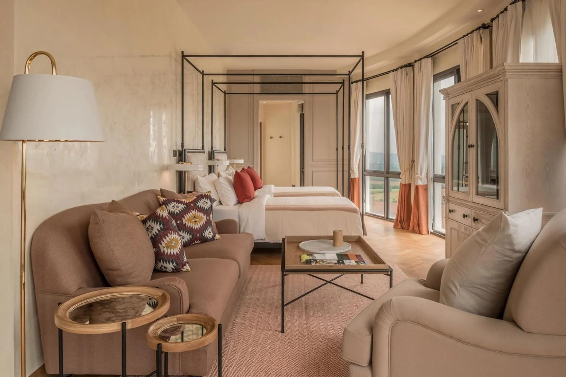 Toscana Piazza by Toscana Valley