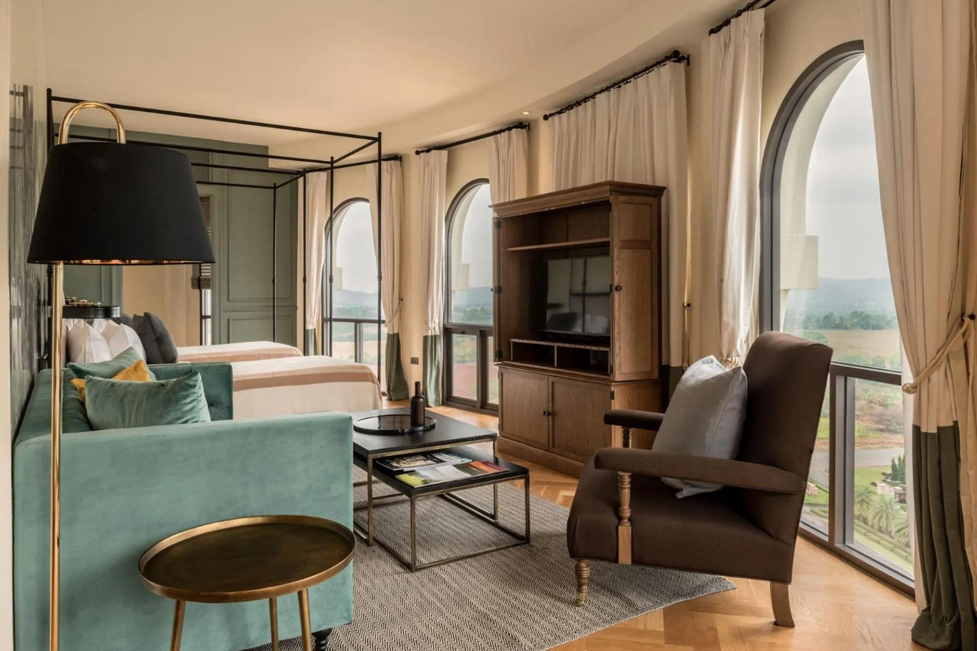 Toscana Piazza by Toscana Valley