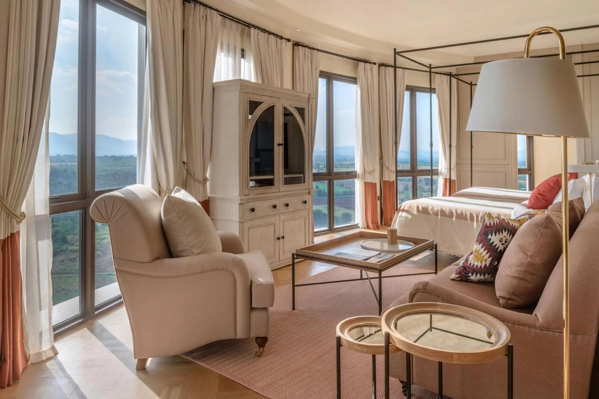 Toscana Piazza by Toscana Valley