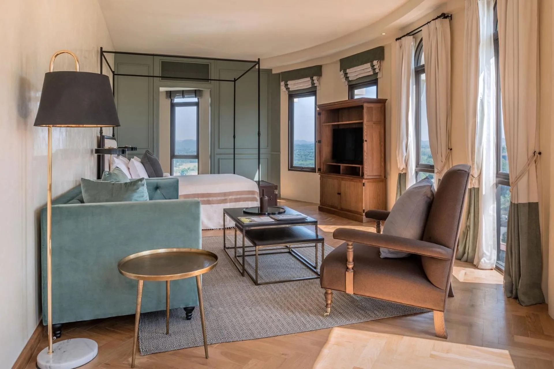 Toscana Piazza by Toscana Valley