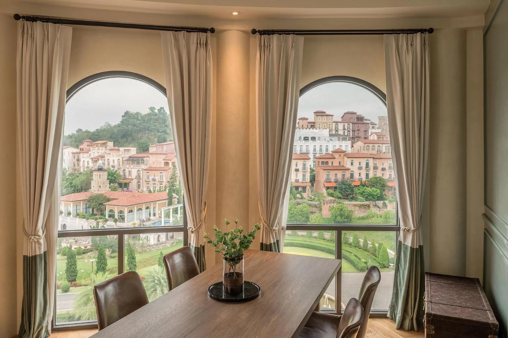 Toscana Piazza by Toscana Valley