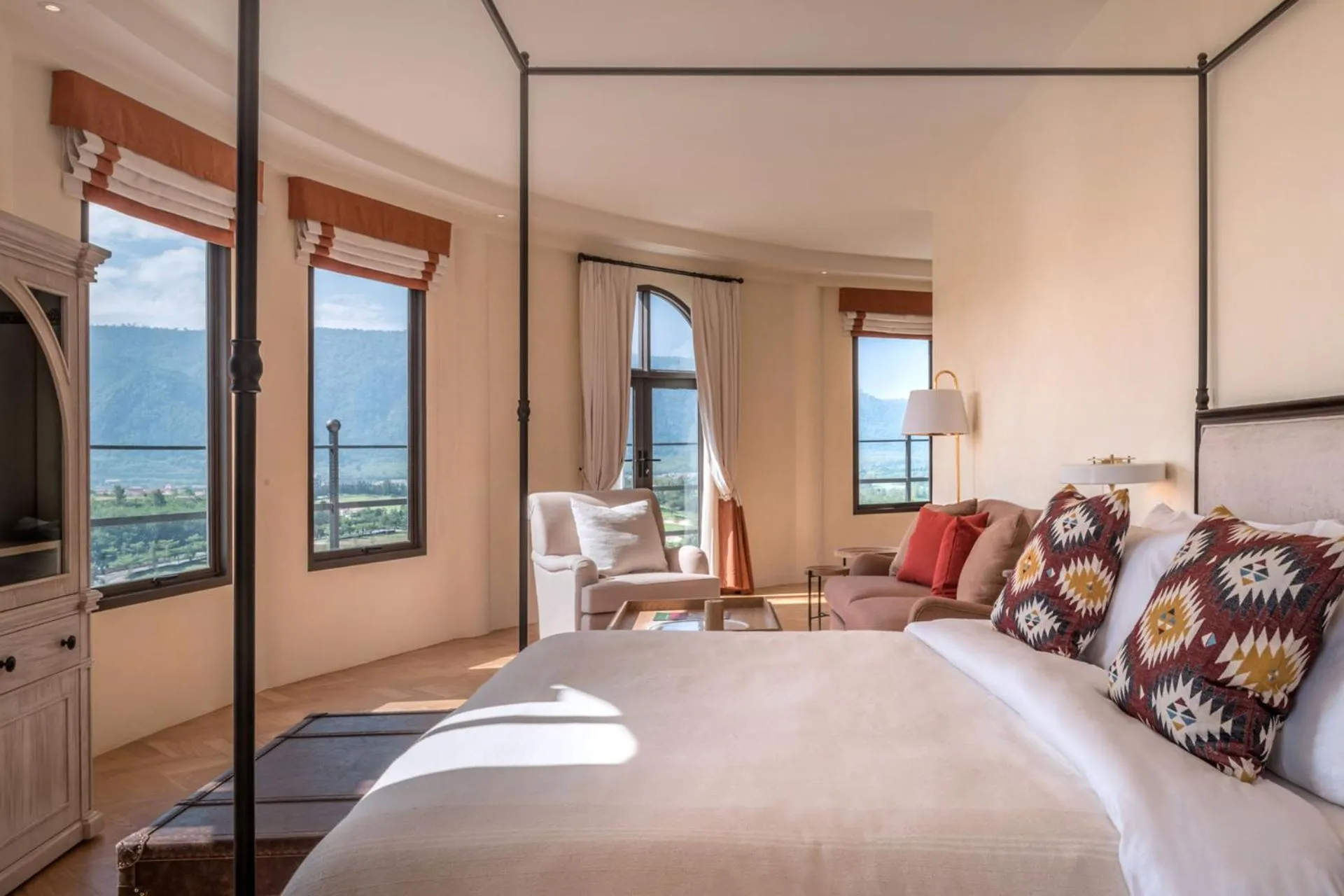 Bed in Toscana Piazza by Toscana Valley