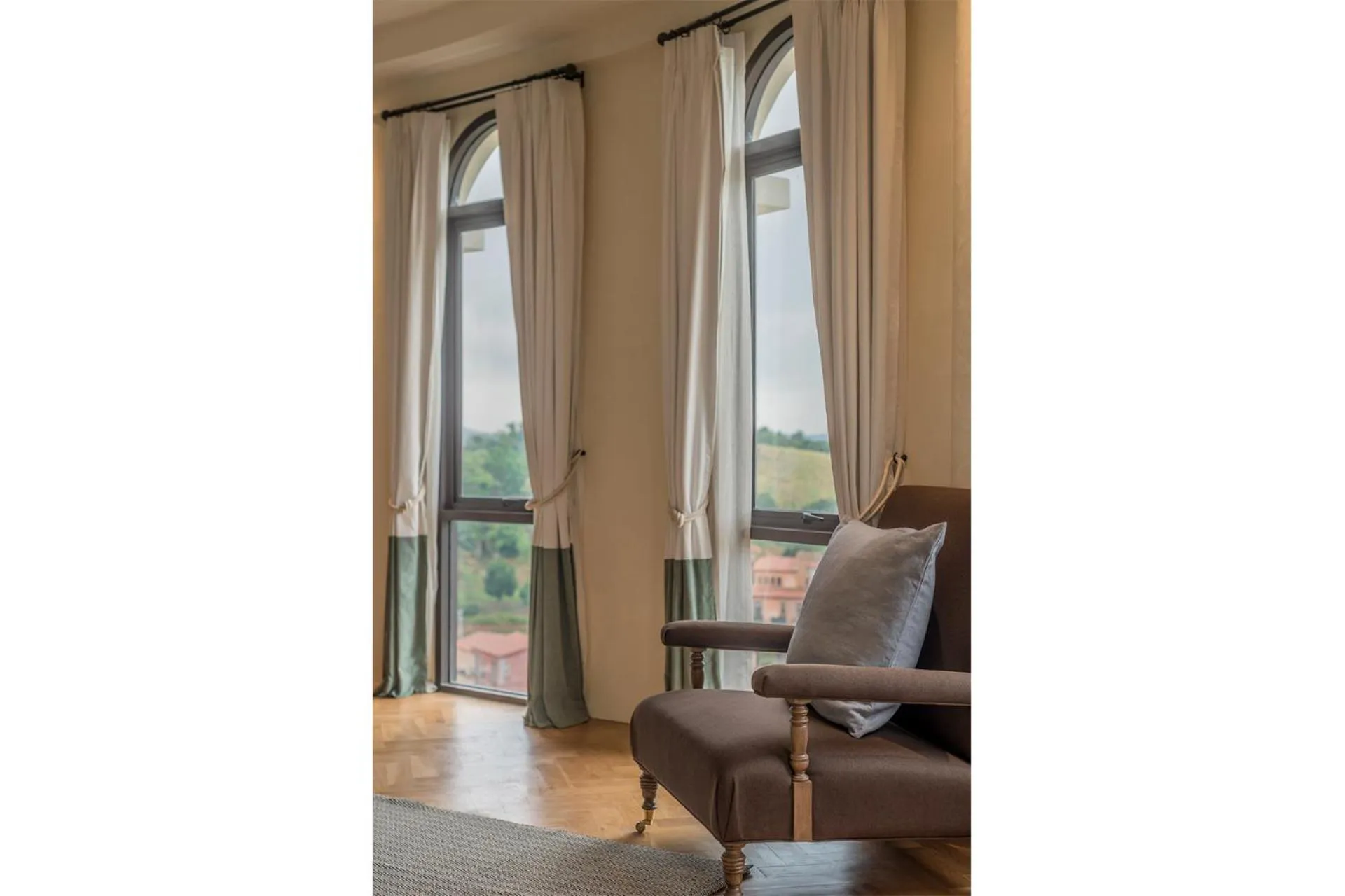 Toscana Piazza by Toscana Valley